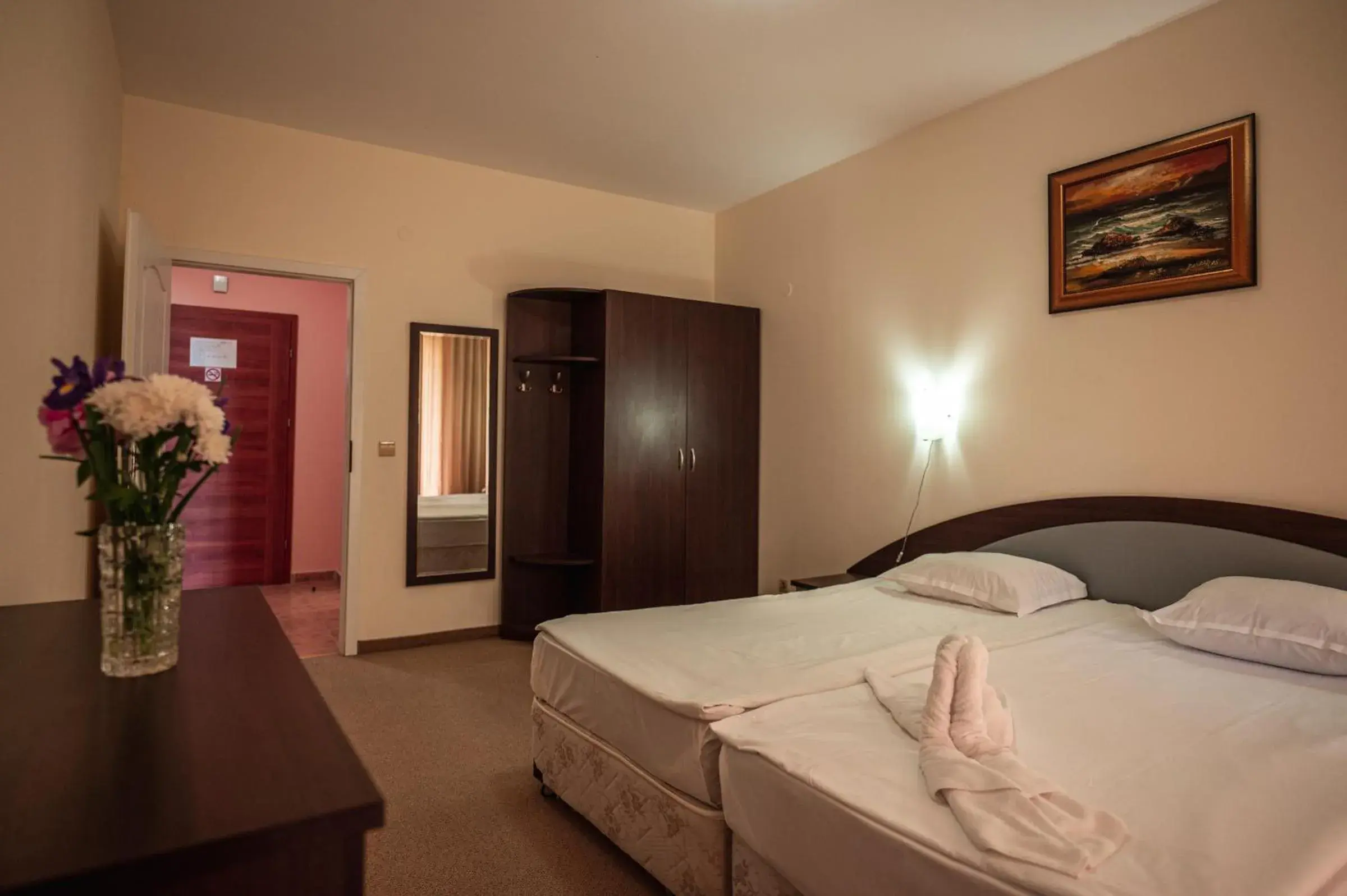 Bedroom, Bed in Hotel Paradise Green Park Bedroom, Bed in Hotel Paradise Green Park