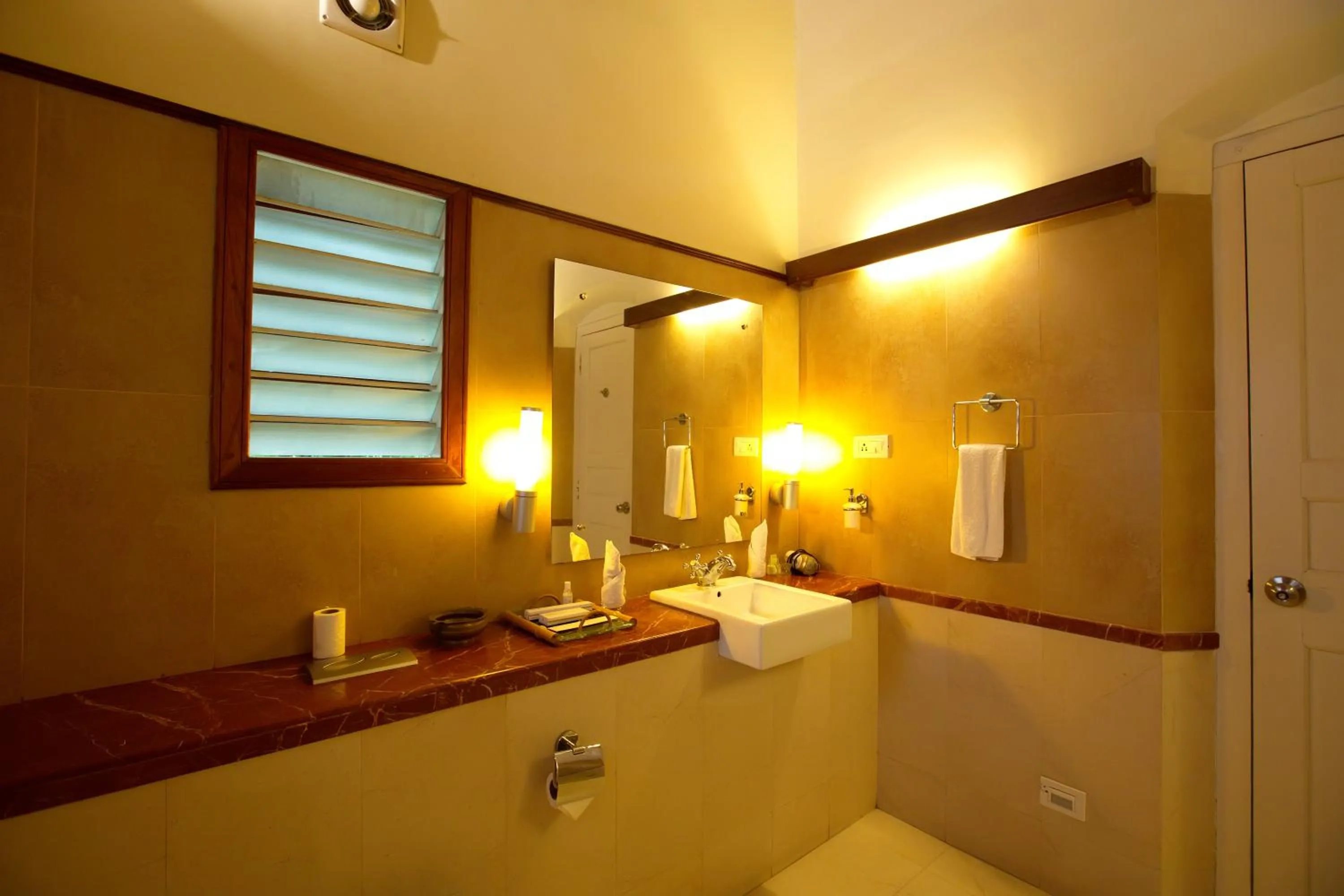 Bathroom in Tea Bungalow