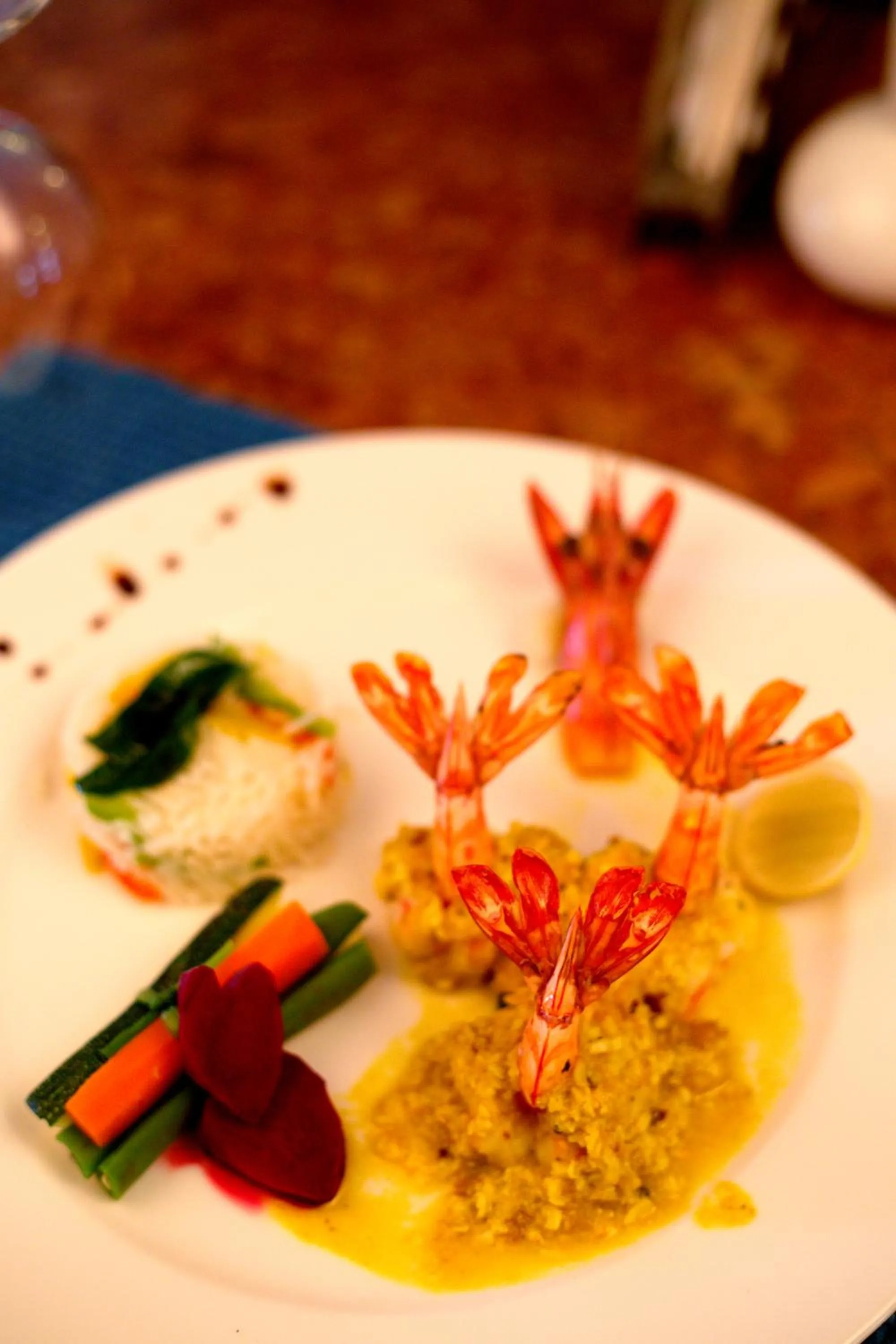 Restaurant/places to eat in Tea Bungalow