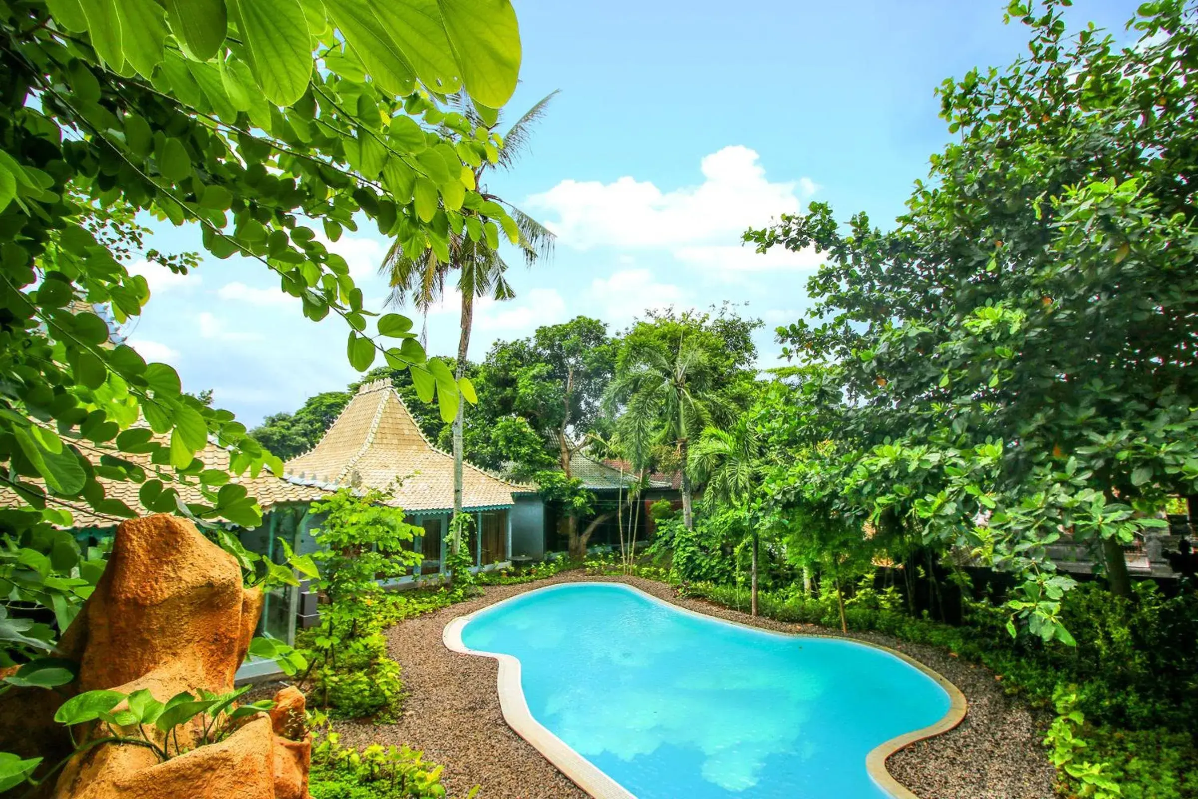 Pool view in Kupu Kupu Jimbaran Beach Hotel & Spa by L’Occitane Pool view in Kupu Kupu Jimbaran Beach Hotel & Spa by L’Occitane