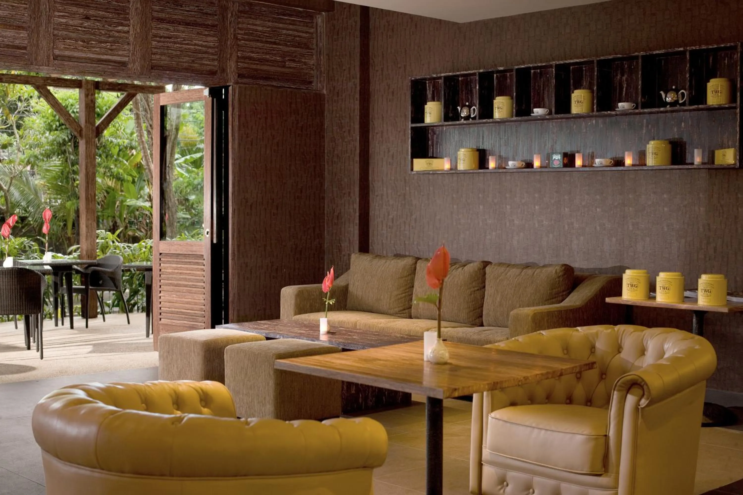 Restaurant/places to eat in Kupu Kupu Jimbaran Beach Hotel & Spa by L’Occitane