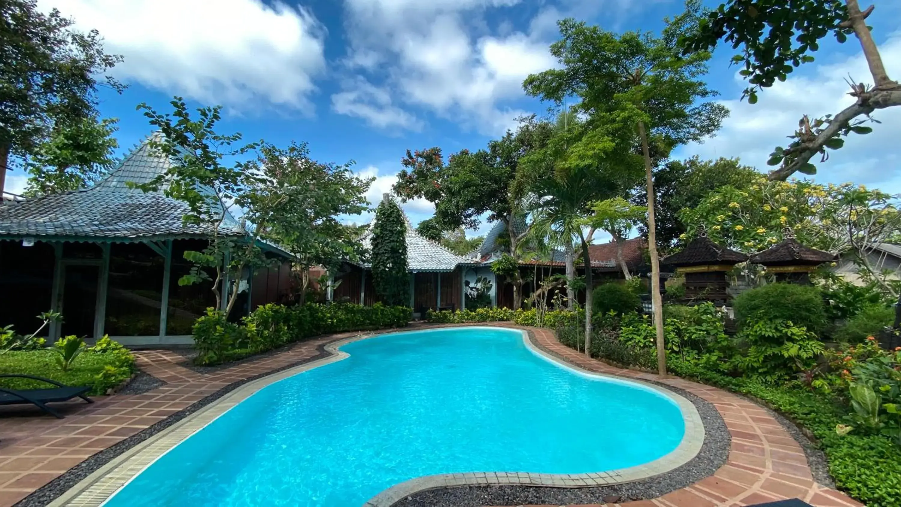 Pool view in Kupu Kupu Jimbaran Beach Hotel & Spa by L’Occitane Pool view in Kupu Kupu Jimbaran Beach Hotel & Spa by L’Occitane