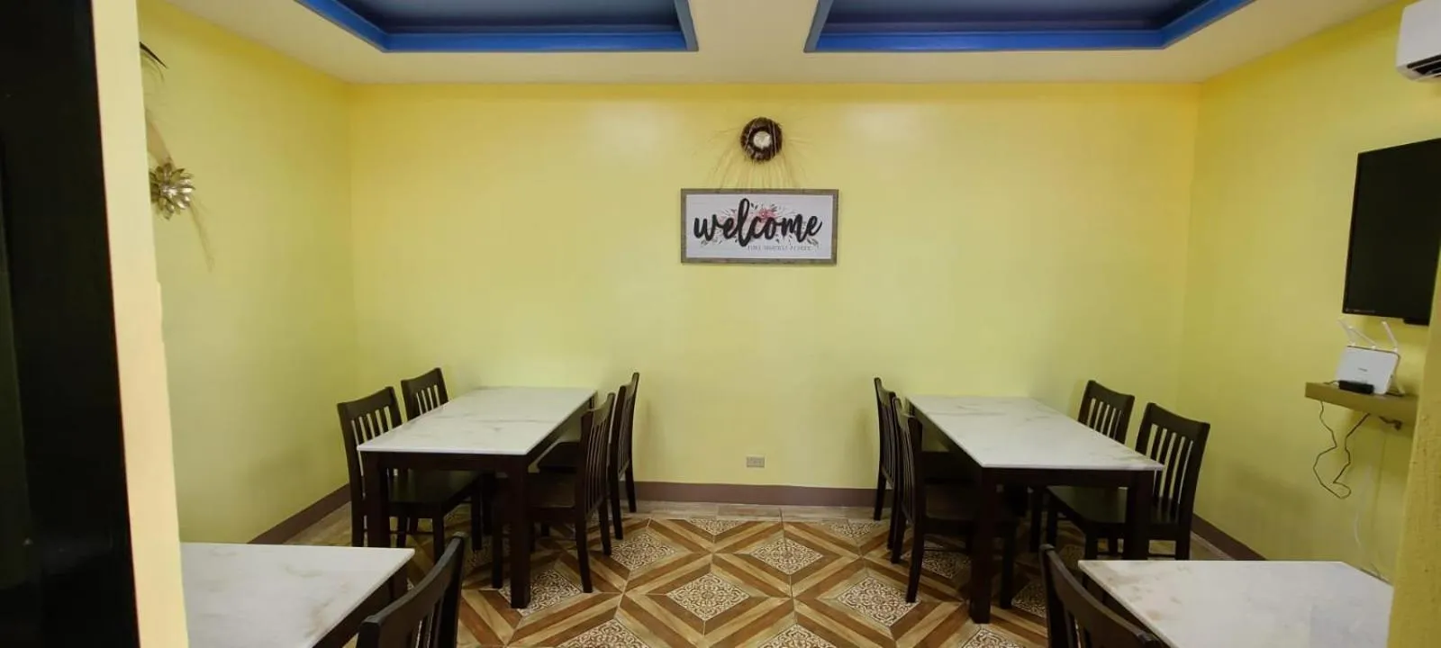 Restaurant/places to eat in Saipan Beach Hotel