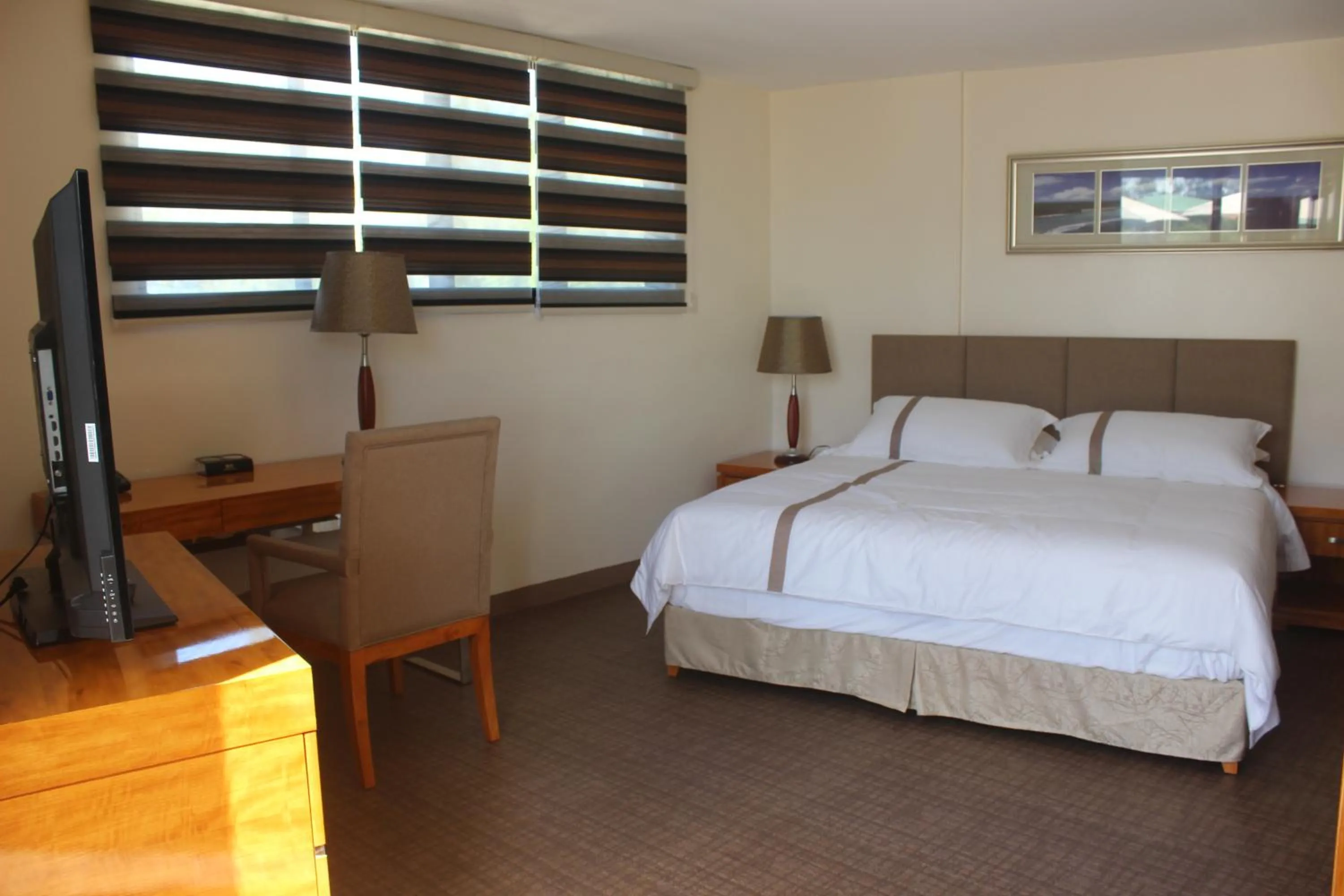 Bedroom, Bed in Saipan Beach Hotel