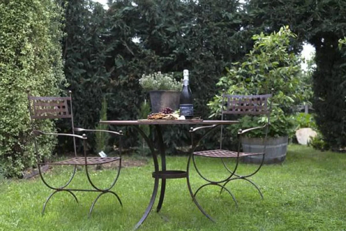 Garden in Elm Cottage Barn