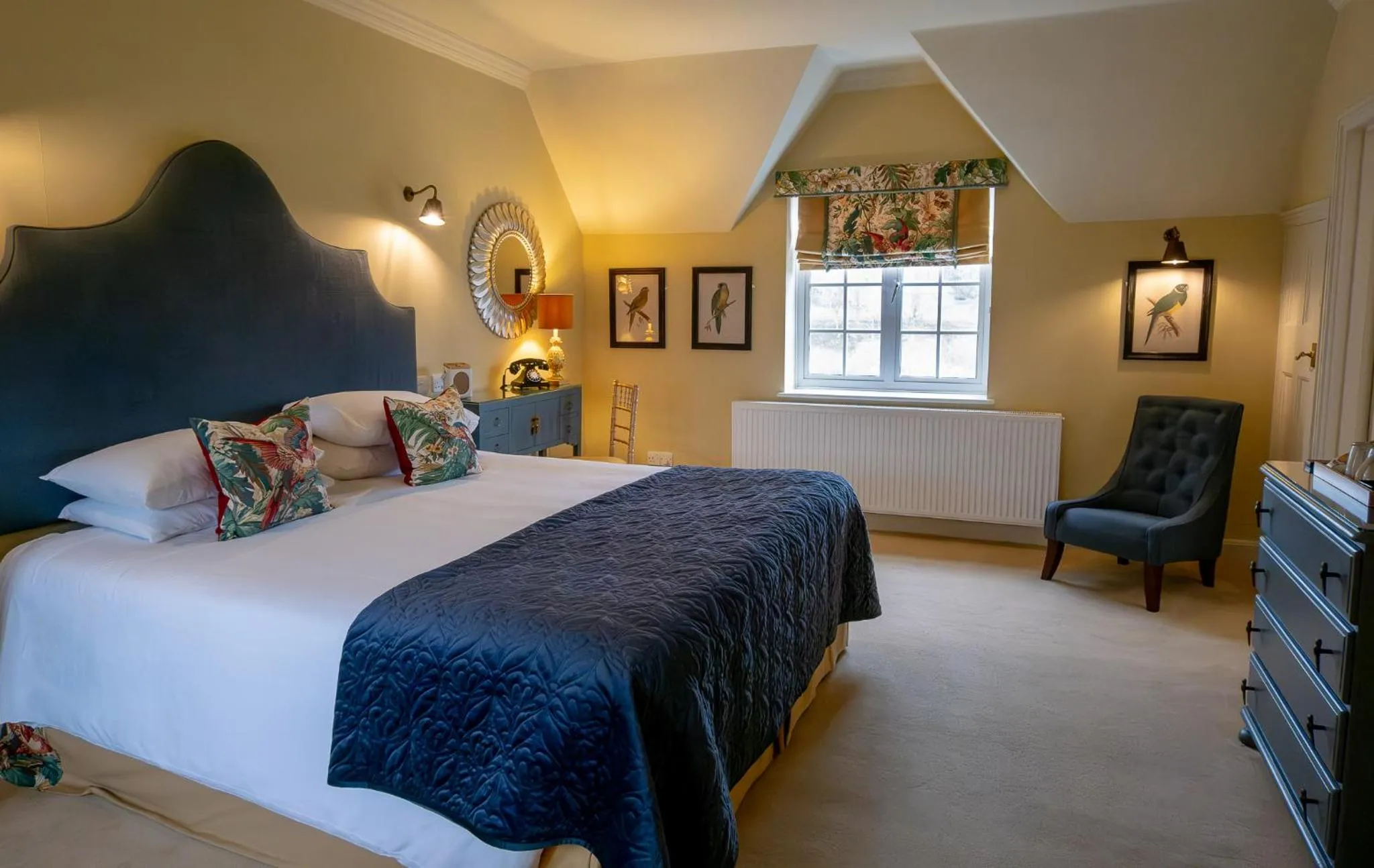 Bedroom, Bed in Leeds Castle Stable Courtyard Bed and Breakfast