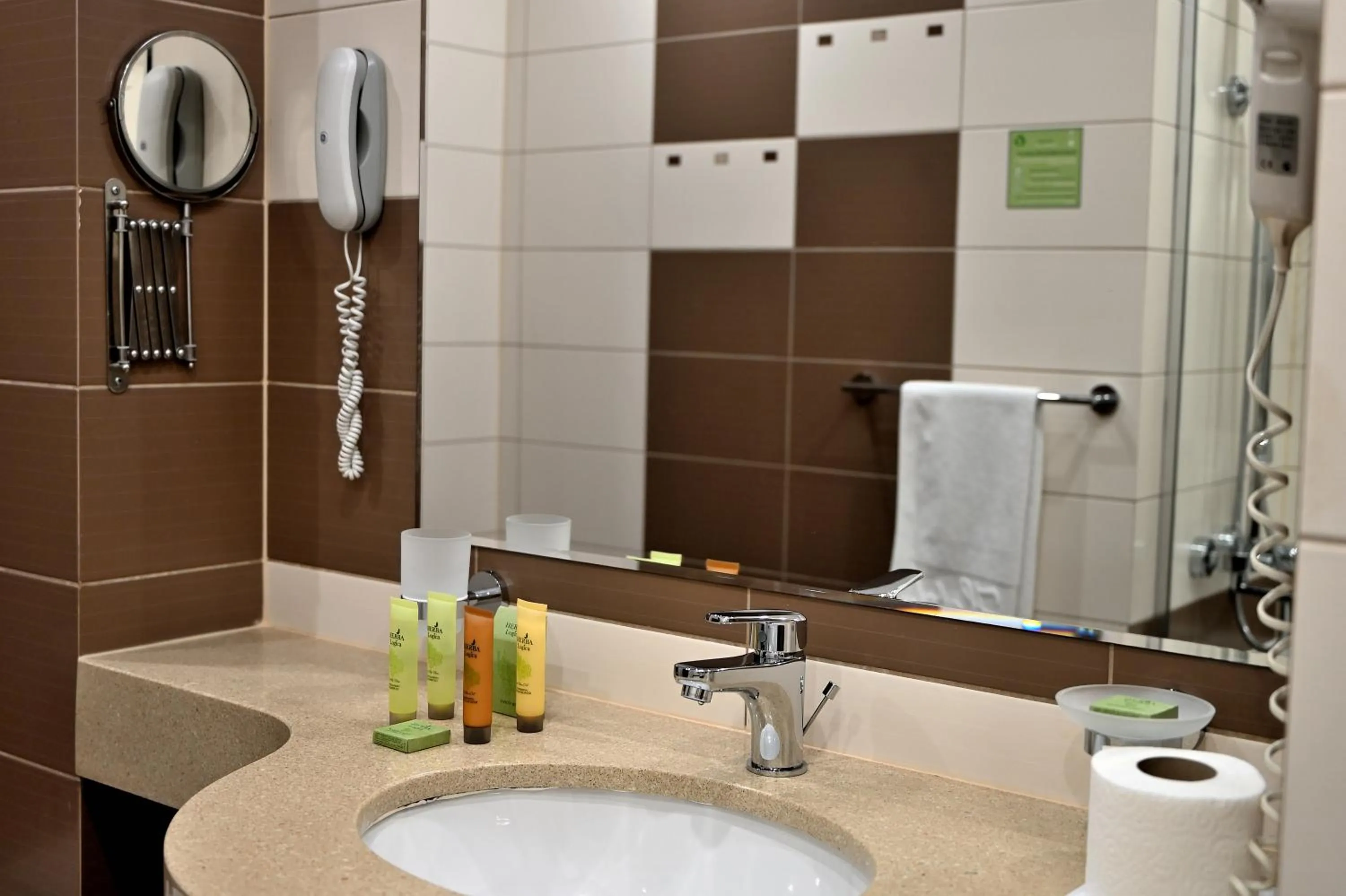 Shower in Hotel ZOO Sofia