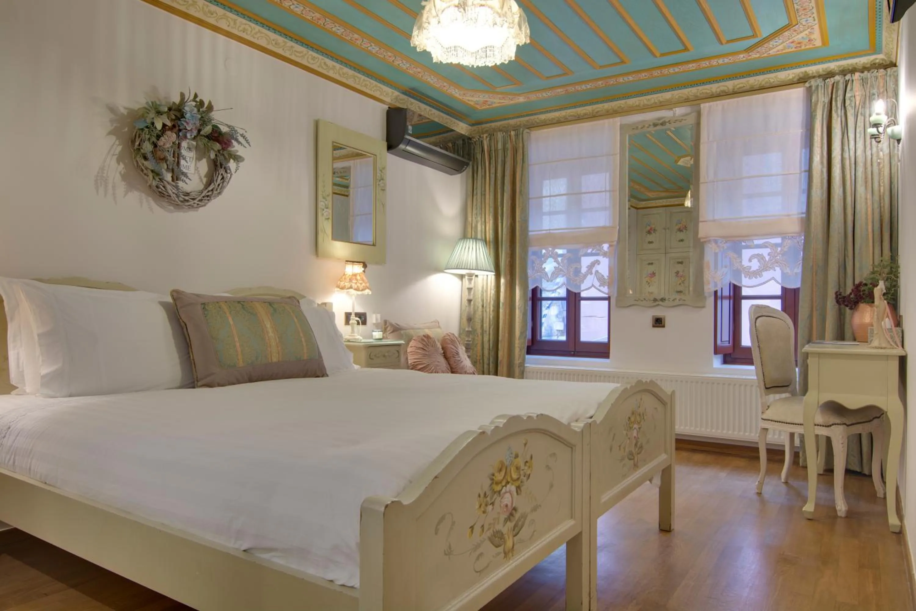 Bed in ARCHONTARIKI Historic Boutique Hotel