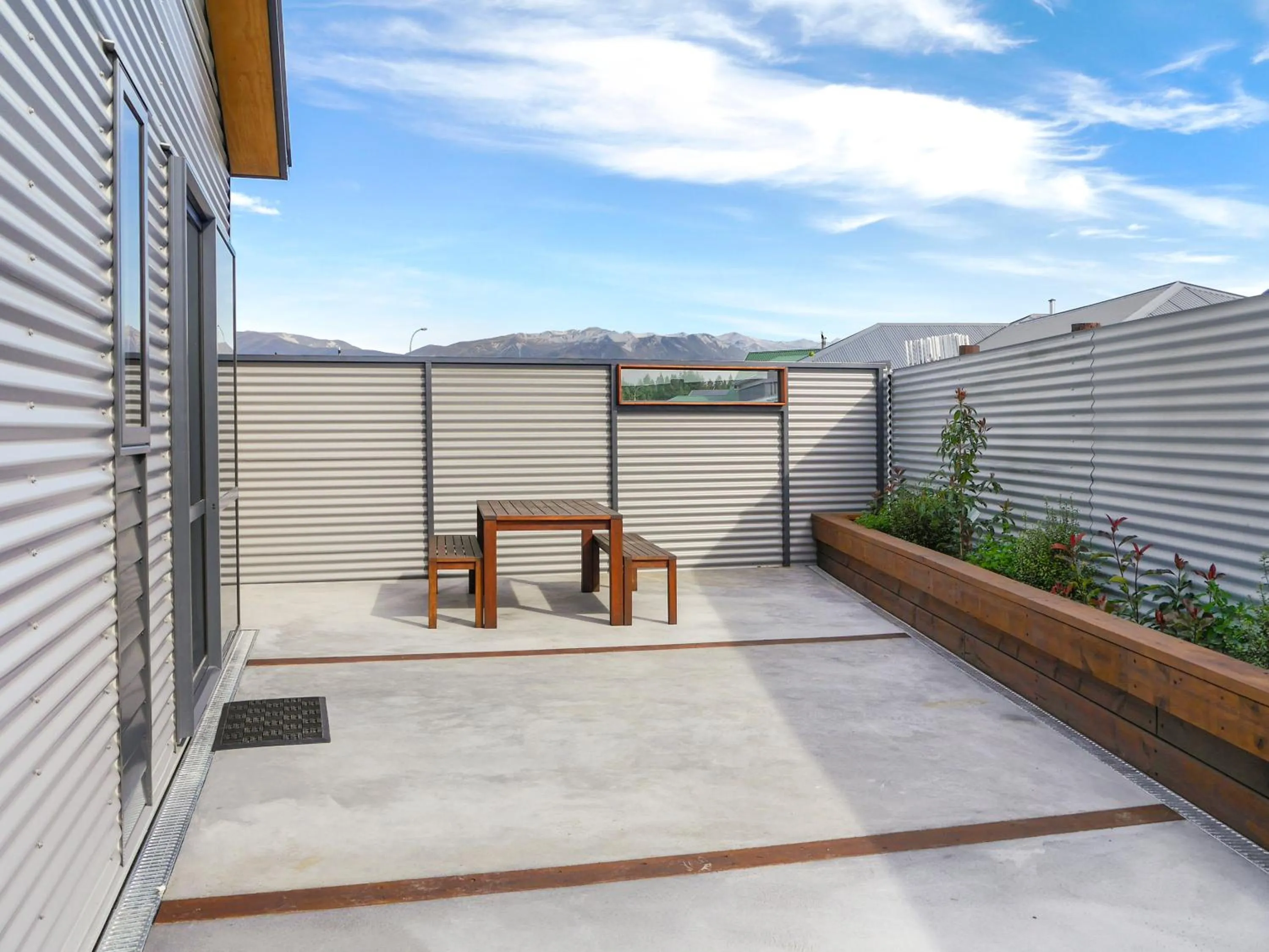 Patio in Twizel Cottages