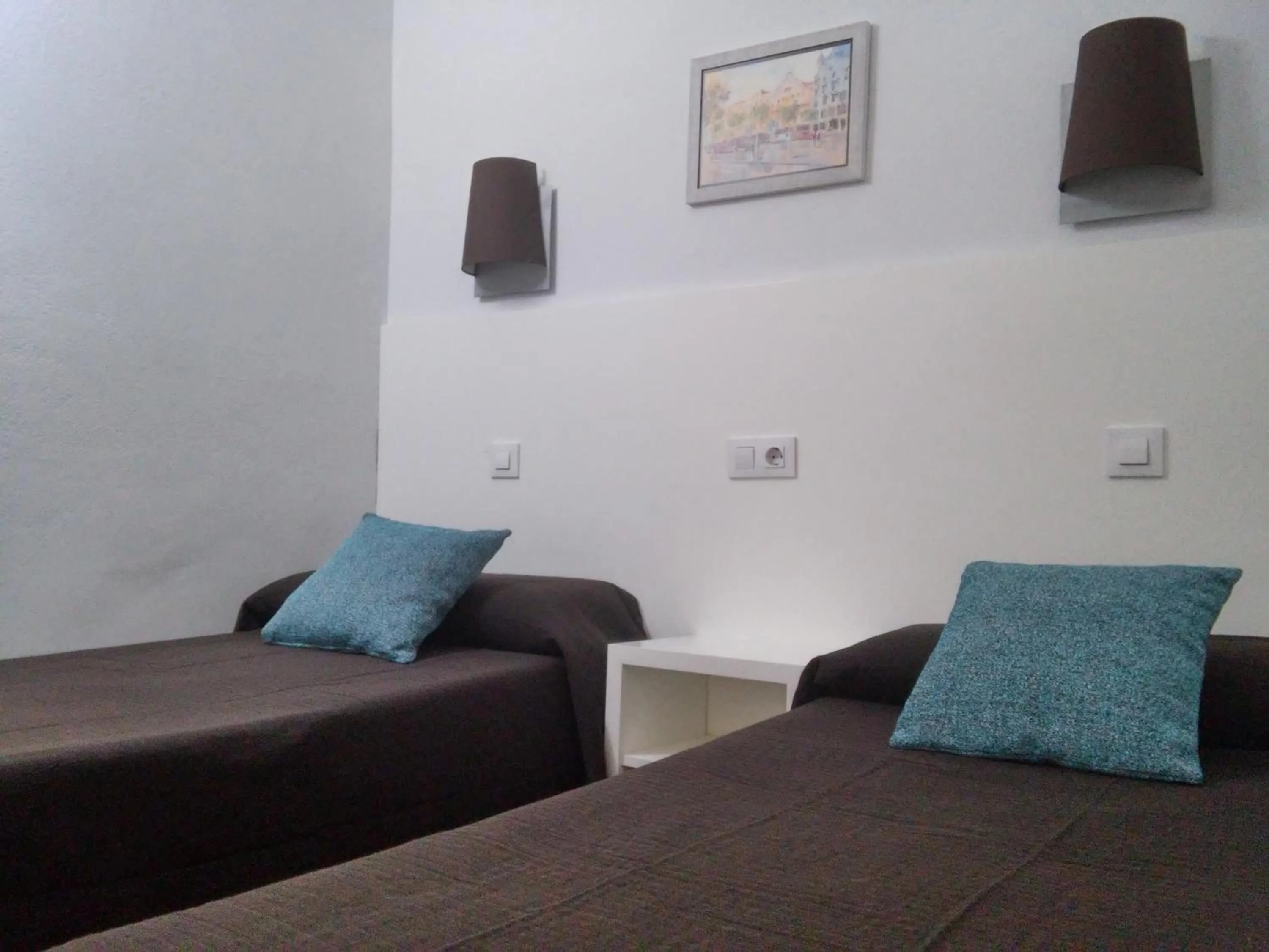 Photo of the whole room in Hostal Lesseps