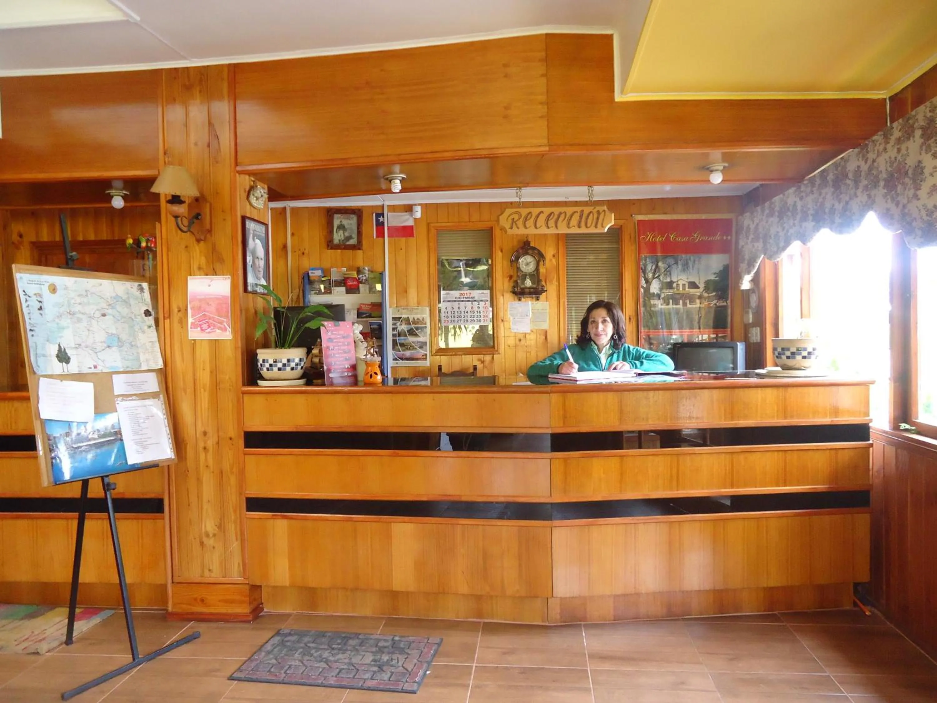 HOTEL CASAGRANDE con estacionamiento EXCLUSIVO y estamos a 50 MTS del Terminal de Buses