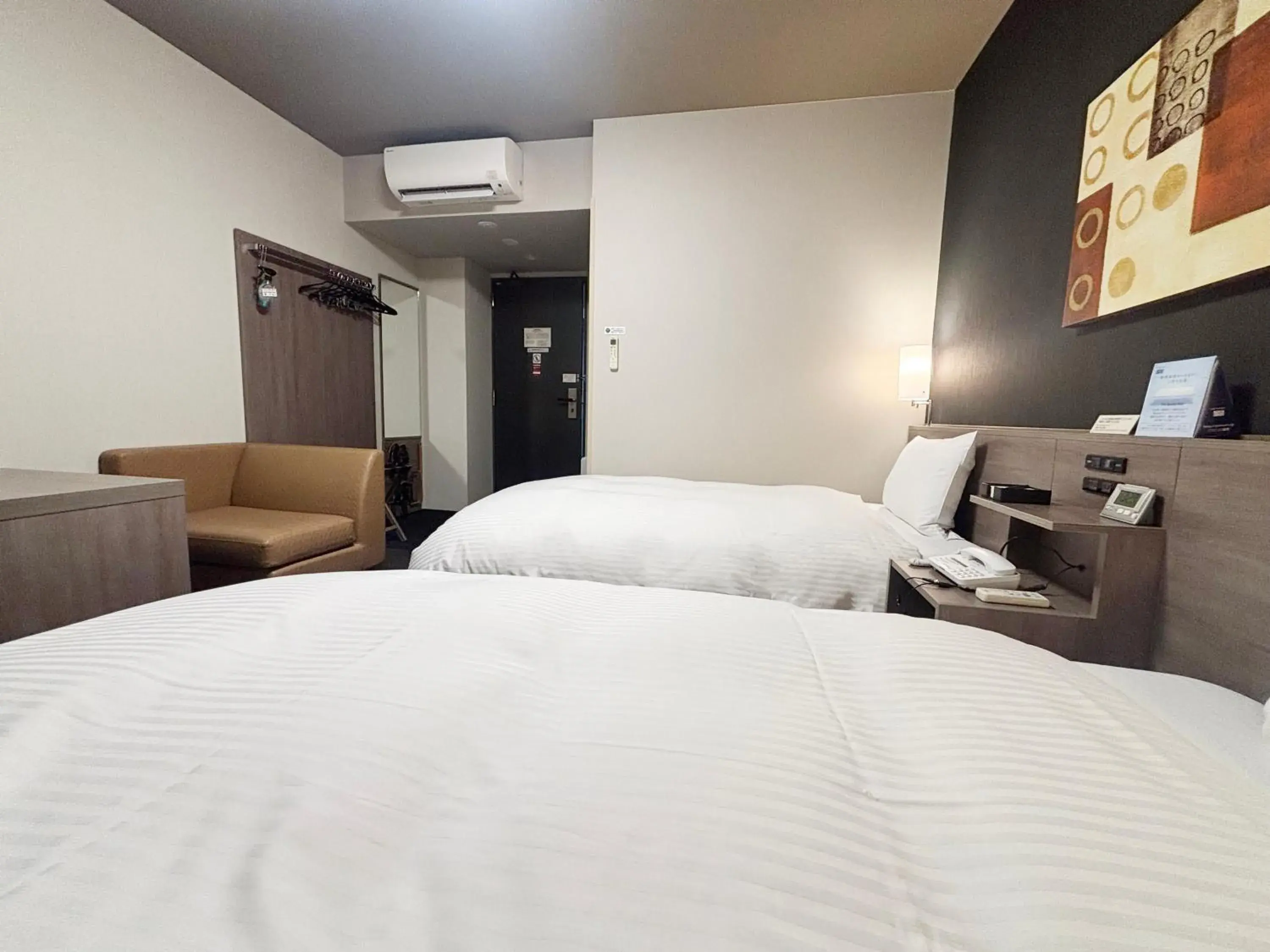 Superior Twin Room - single occupancy - Smoking in Hotel Route-Inn Koka Minakuchi -Kokudo 1 gou- Superior Twin Room - single occupancy - Smoking in Hotel Route-Inn Koka Minakuchi -Kokudo 1 gou-