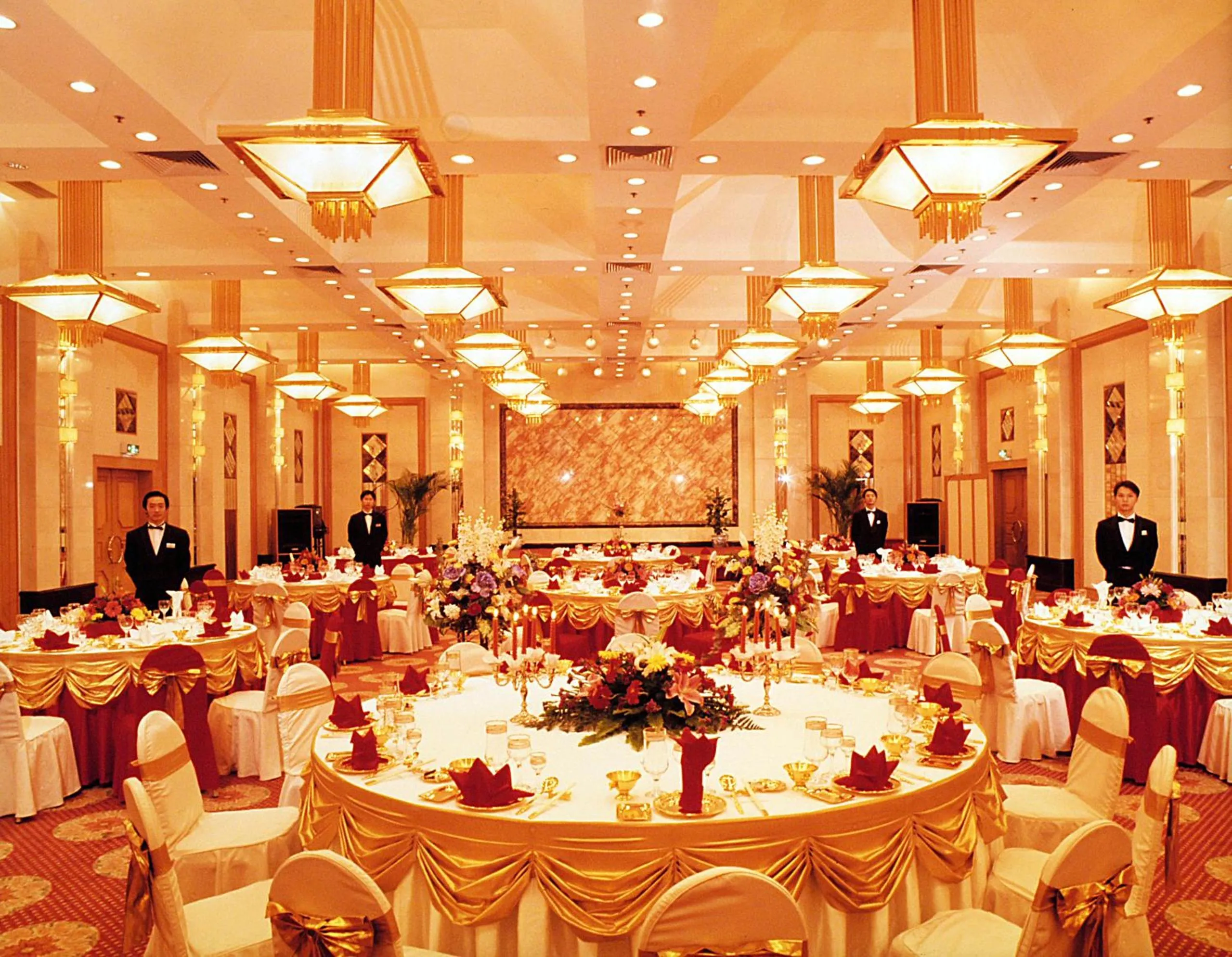 Restaurant/places to eat in Xiyuan Hotel