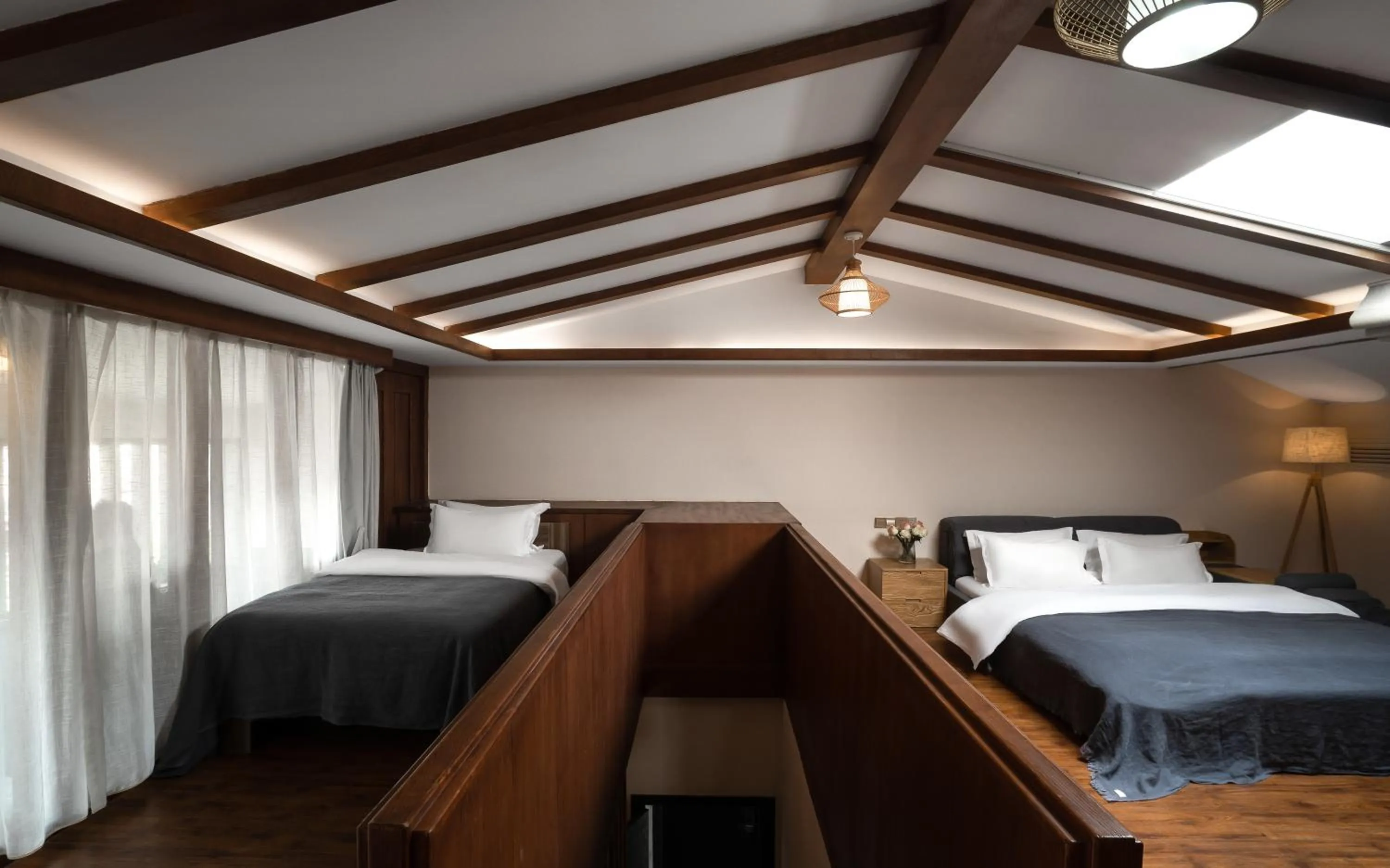 Bedroom, Bed in Lijiang Gemmer Hotel