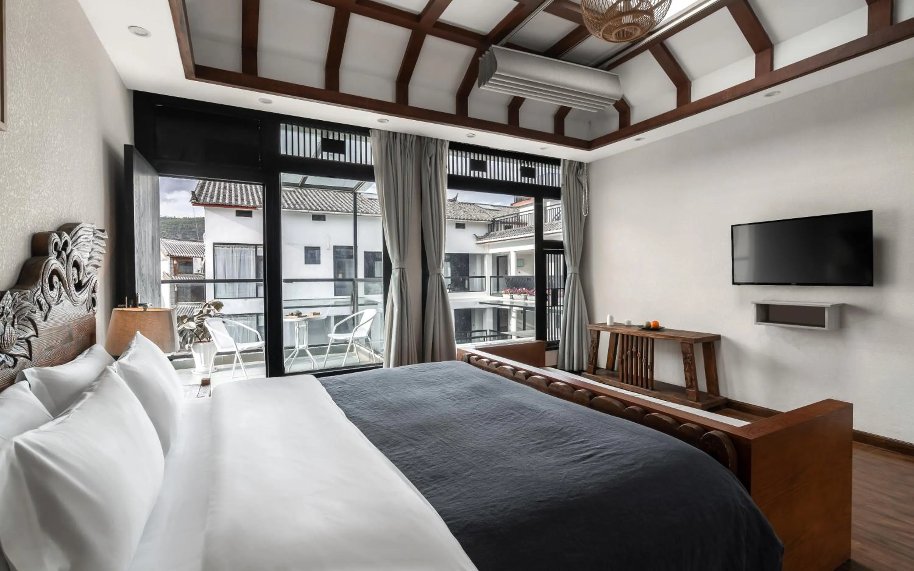Bedroom, Bed in Lijiang Gemmer Hotel