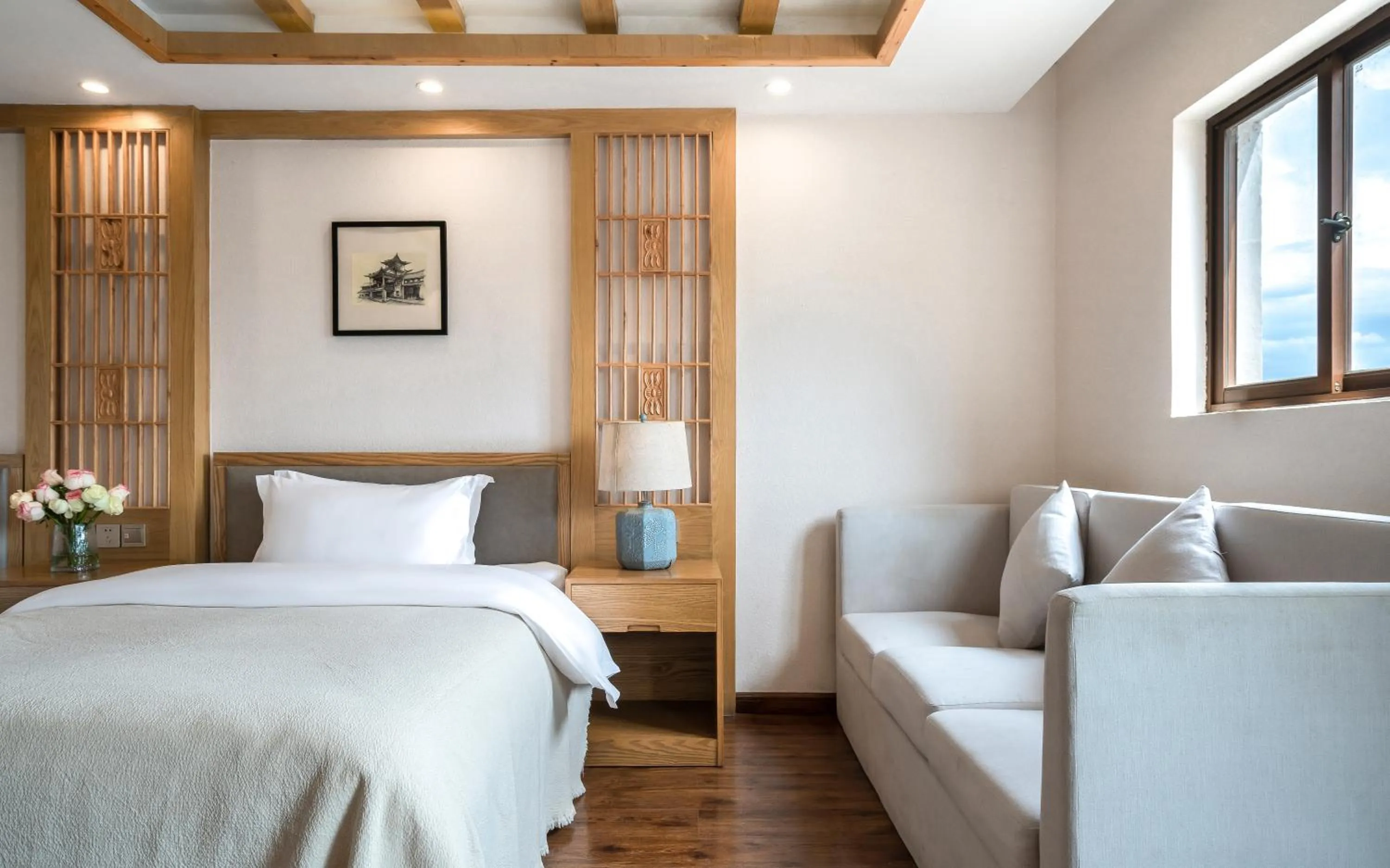 Bed in Lijiang Gemmer Hotel