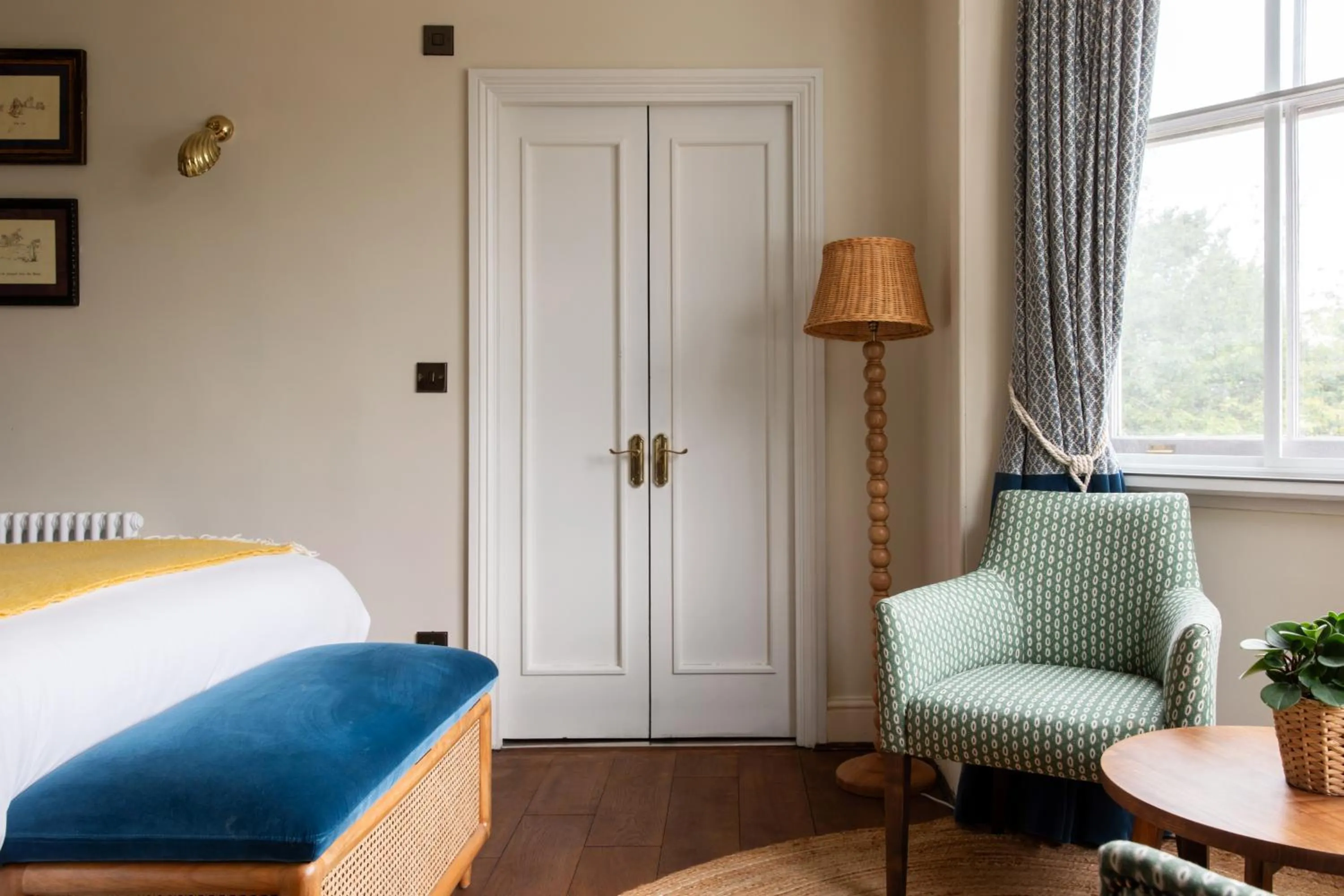 Bedroom, Bed in The Pilot Inn