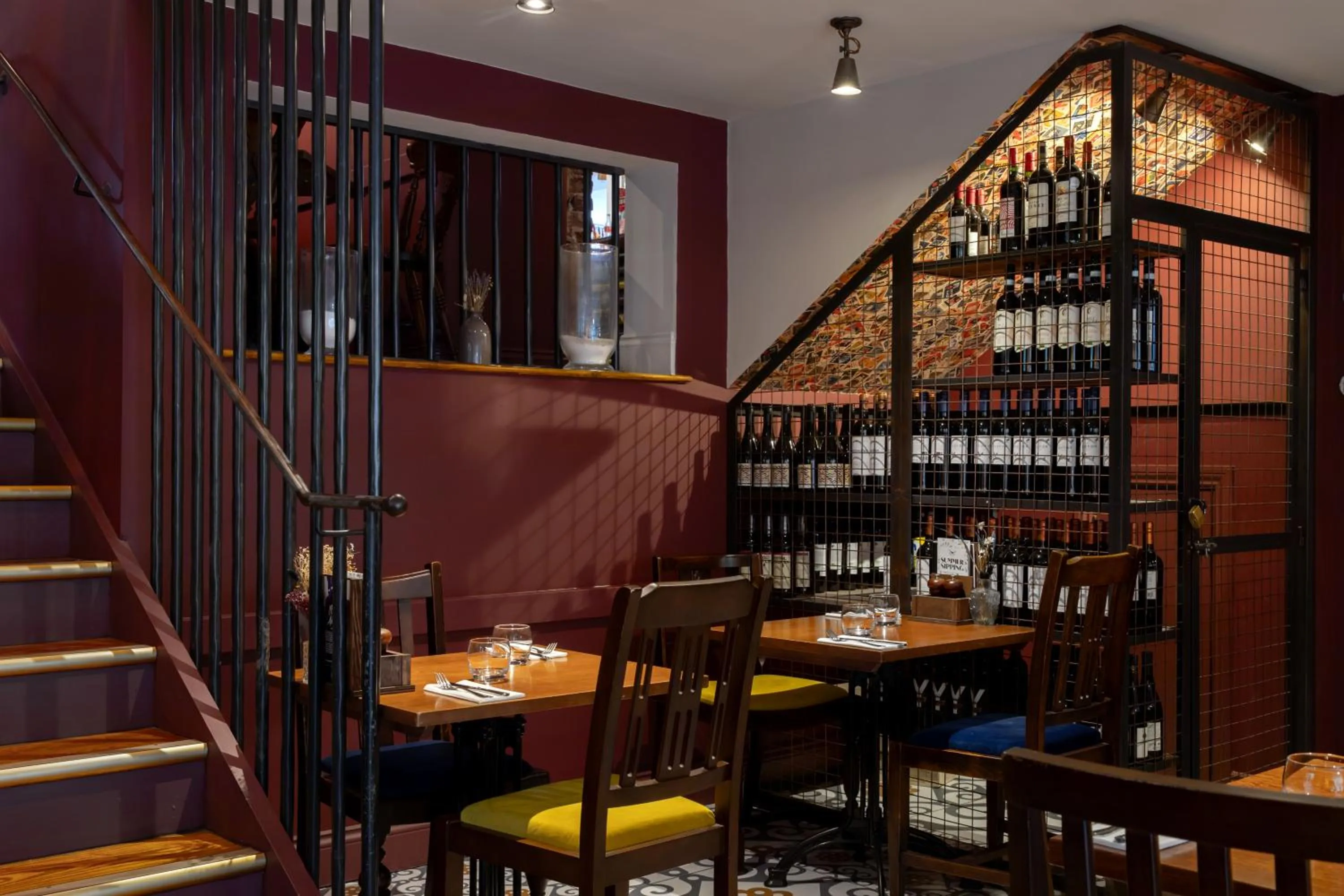 Restaurant/places to eat in The Pilot Inn