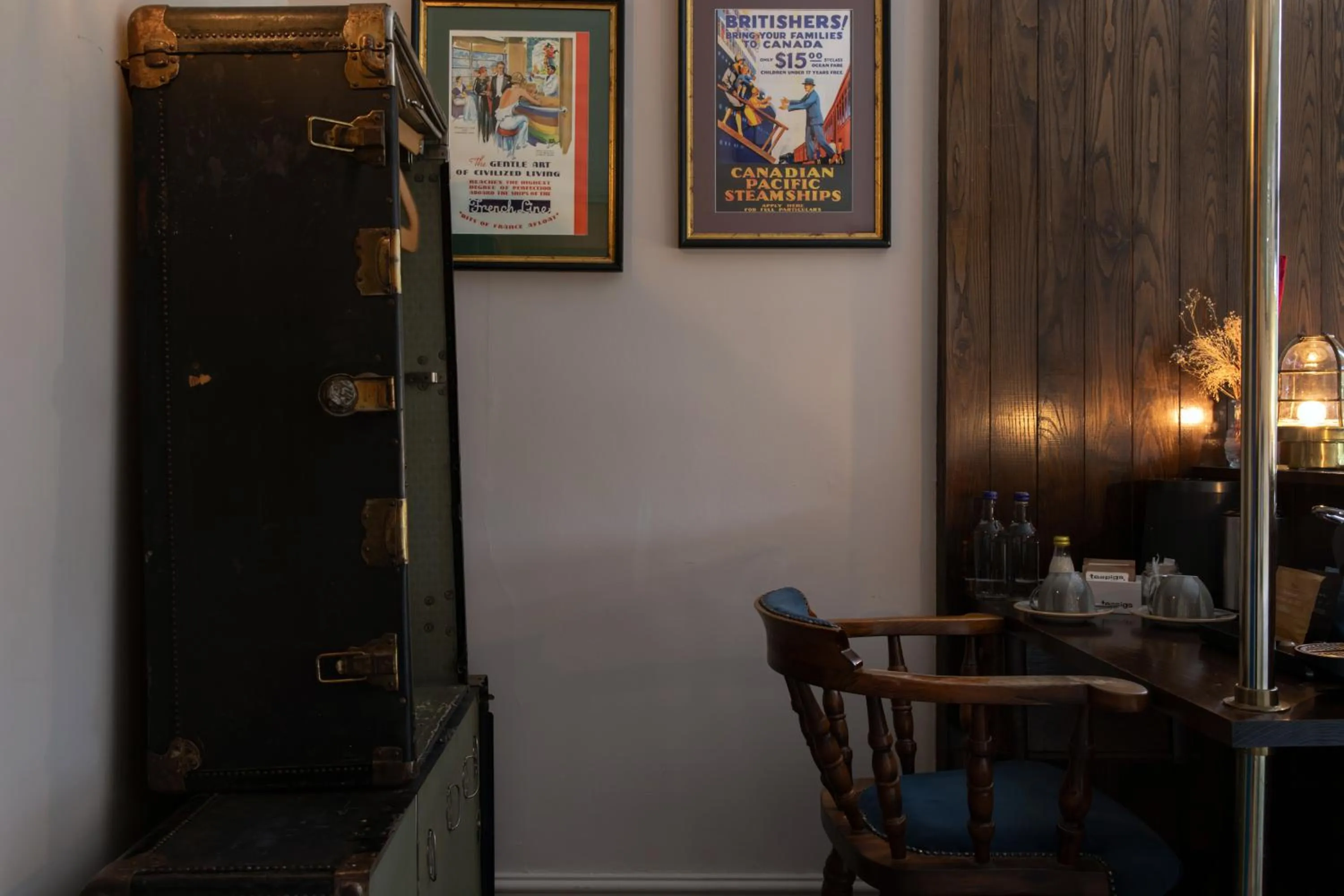 Decorative detail in The Pilot Inn