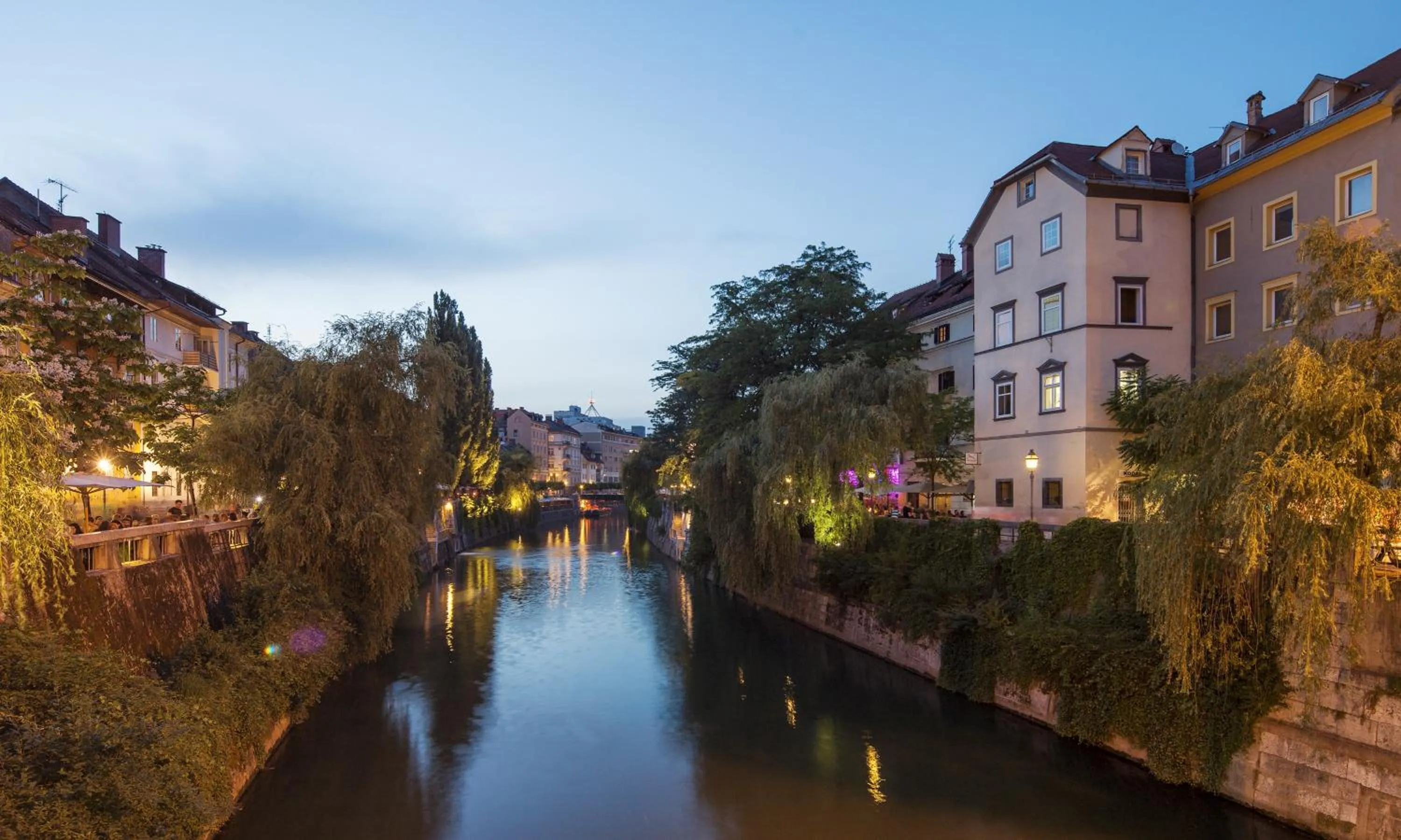 AdHoc Hostel