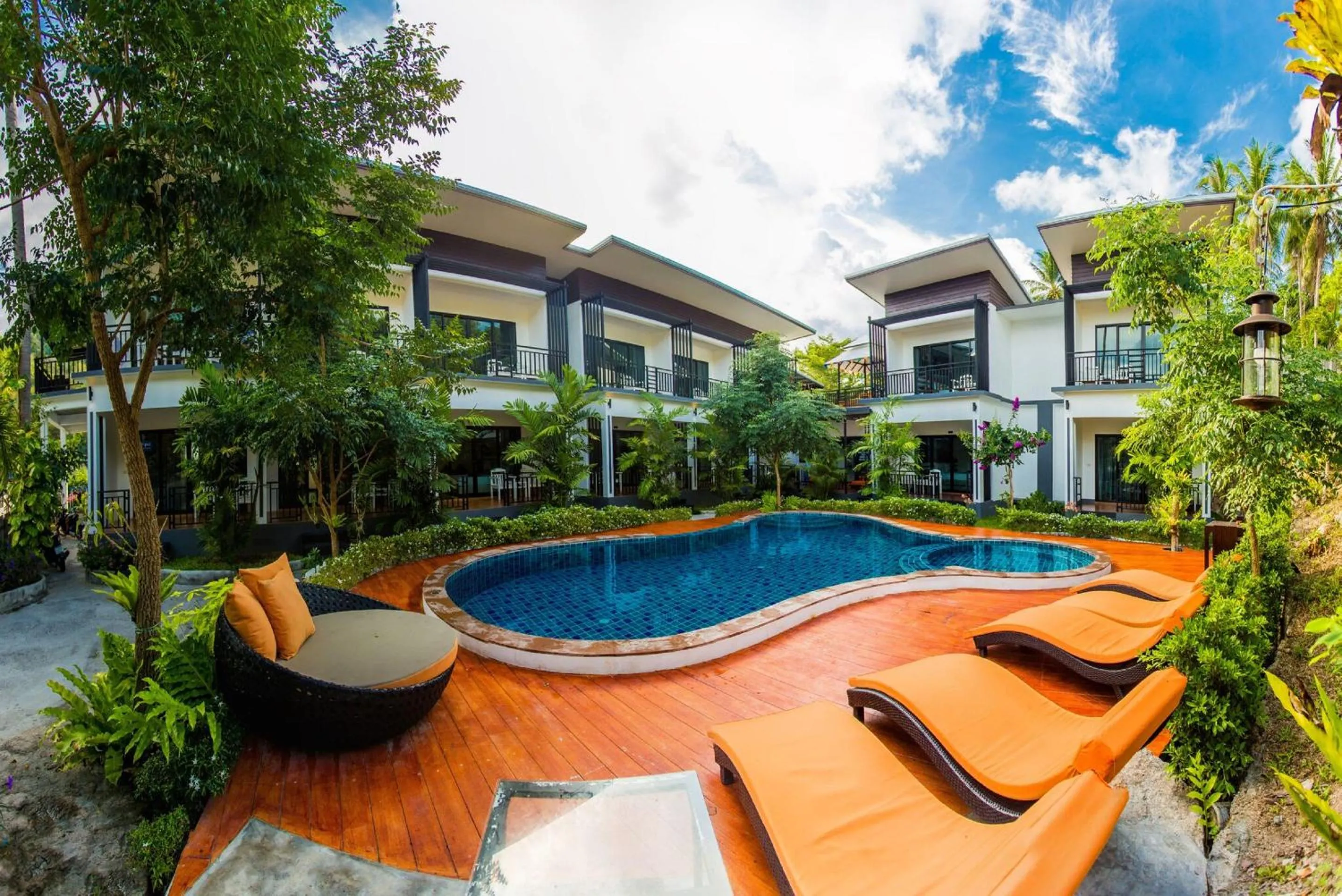 Property building in The Ozo Kohtao