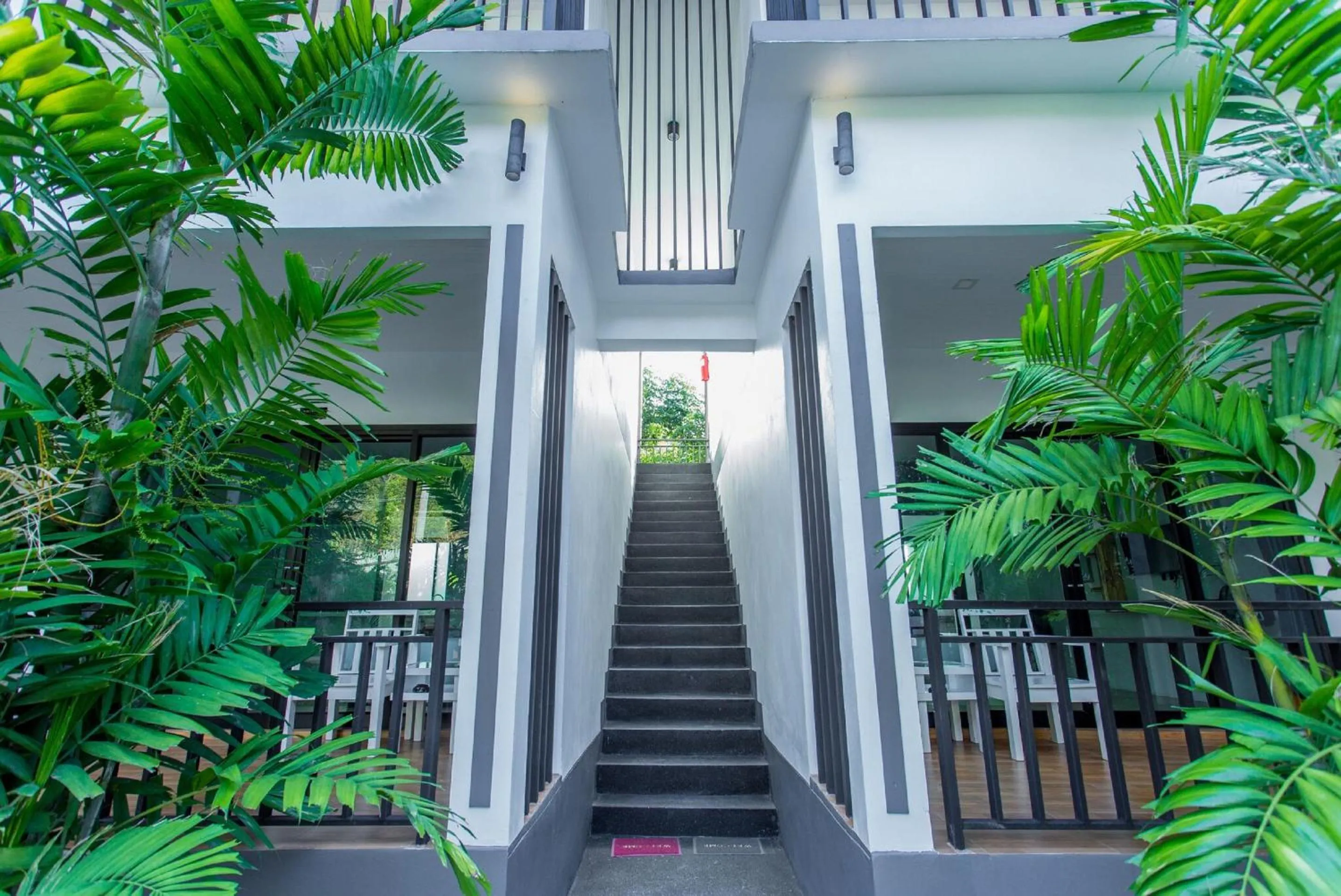Facade/entrance in The Ozo Kohtao