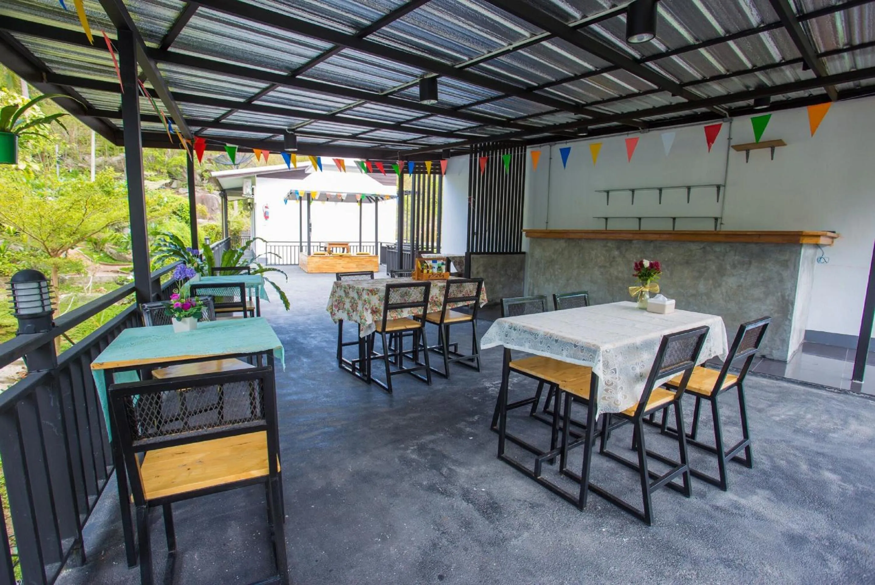 Restaurant/places to eat in The Ozo Kohtao