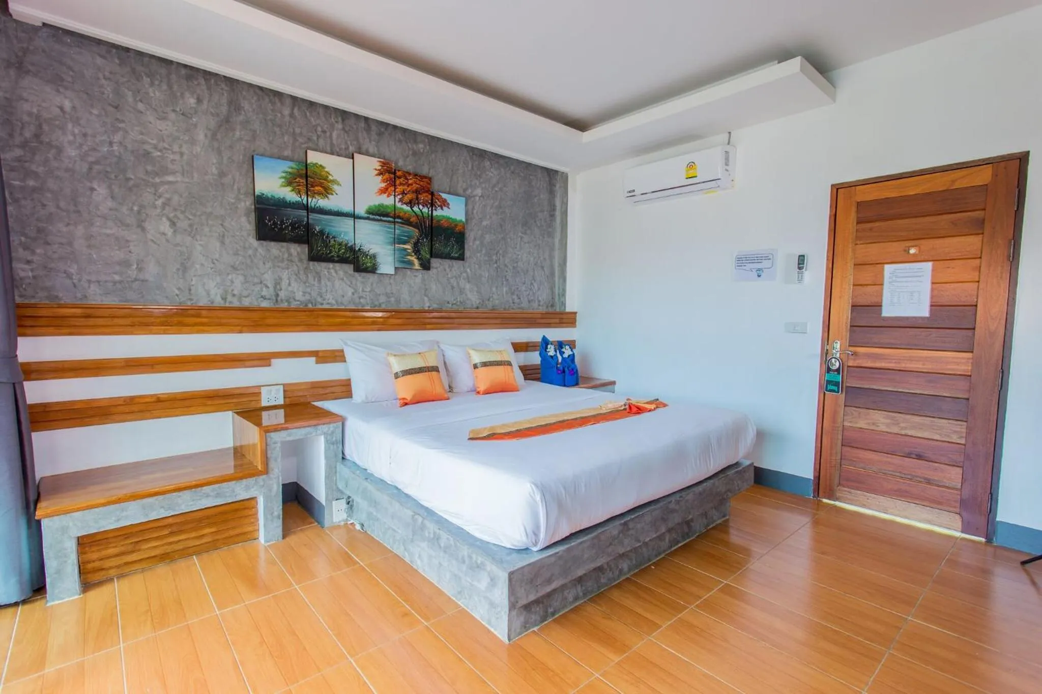 Bed in The Ozo Kohtao