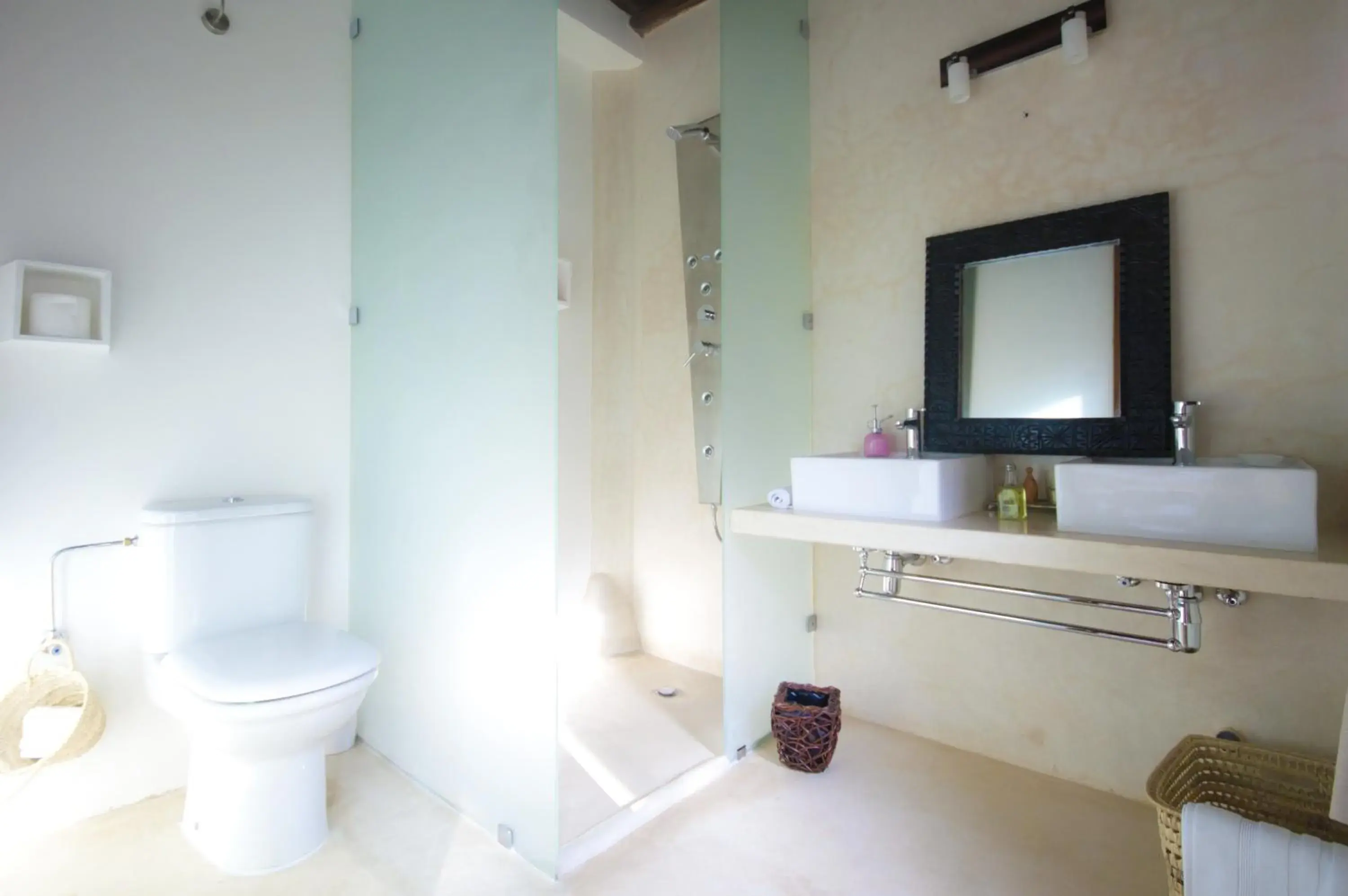 Bathroom in Riad El Maâti Bathroom in Riad El Maâti