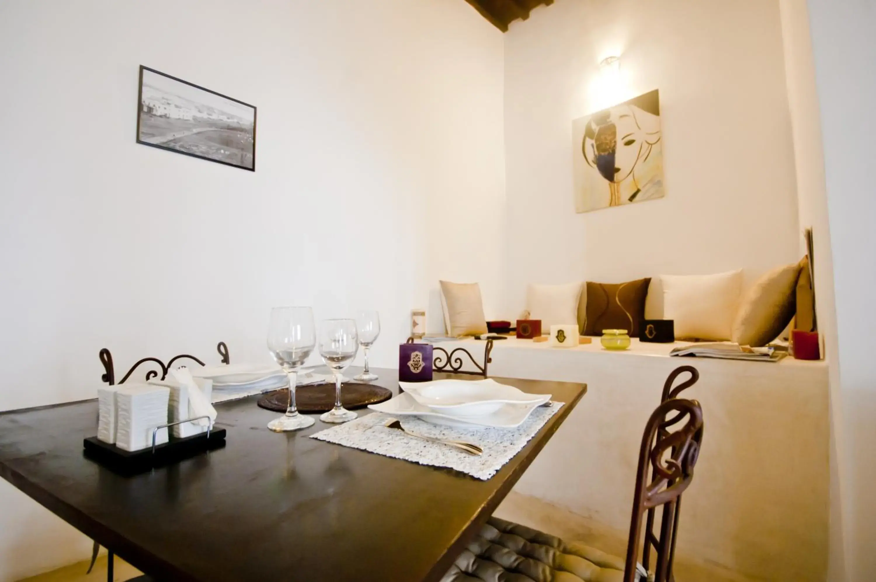 Restaurant/places to eat in Riad El Maâti Restaurant/places to eat in Riad El Maâti