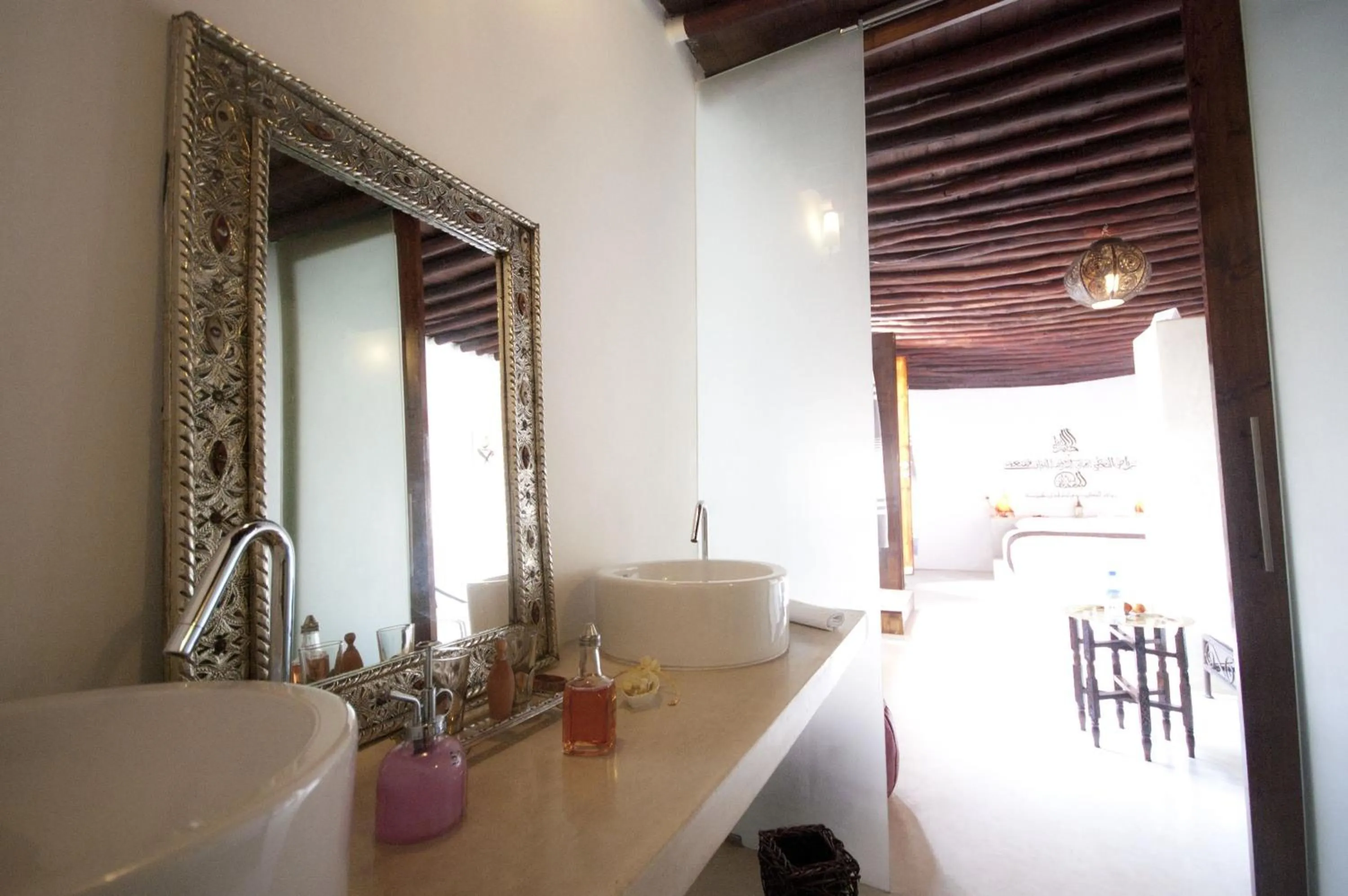 Bathroom in Riad El Maâti