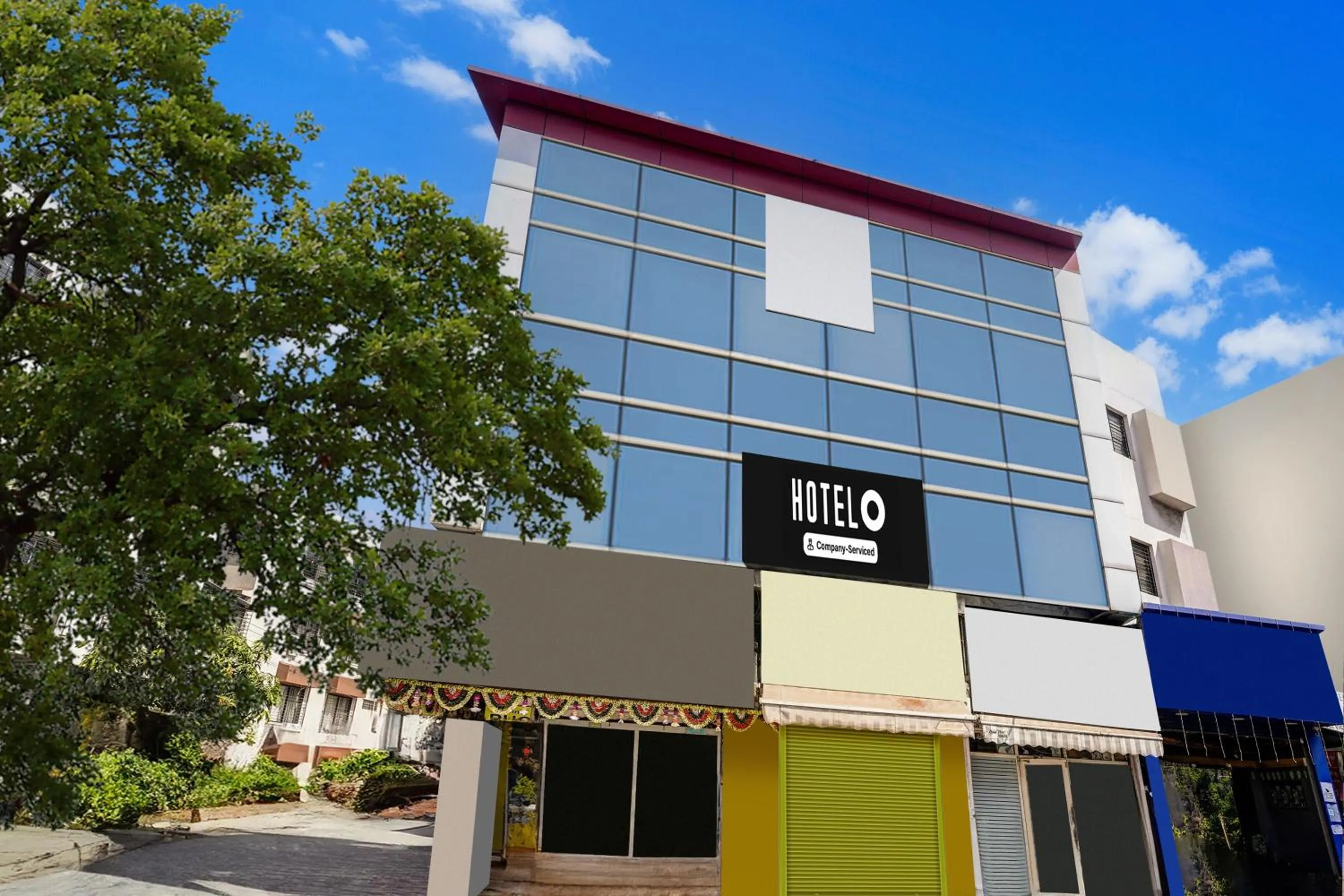 Facade/entrance in FabHotel Sahara Inn - Nr Vijay Mamta Theatre, Nashik Road