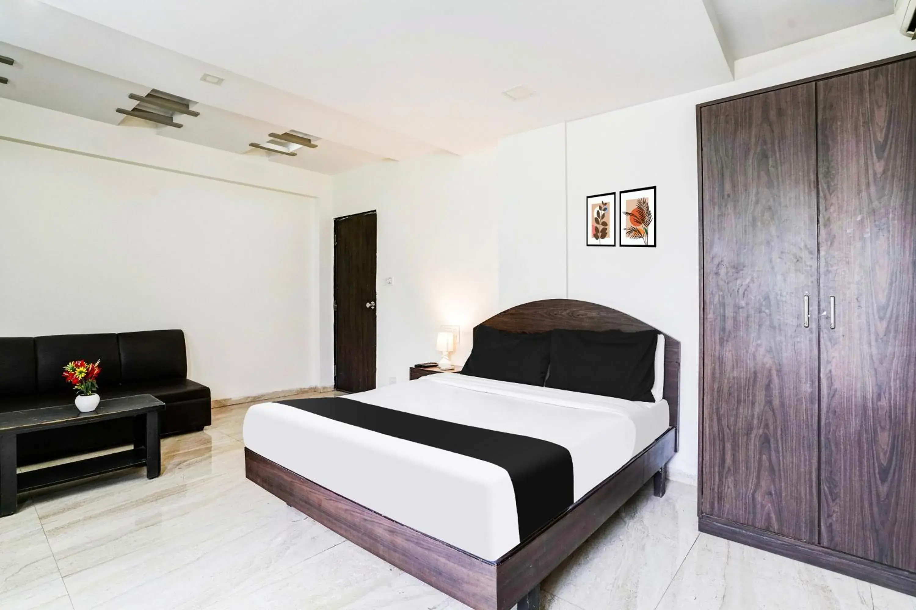 Classic Triple Room - single occupancy in Hotel O Nashik Near Vijay Mamta Theatre formerly Sahara Inn Classic Triple Room - single occupancy in Hotel O Nashik Near Vijay Mamta Theatre formerly Sahara Inn