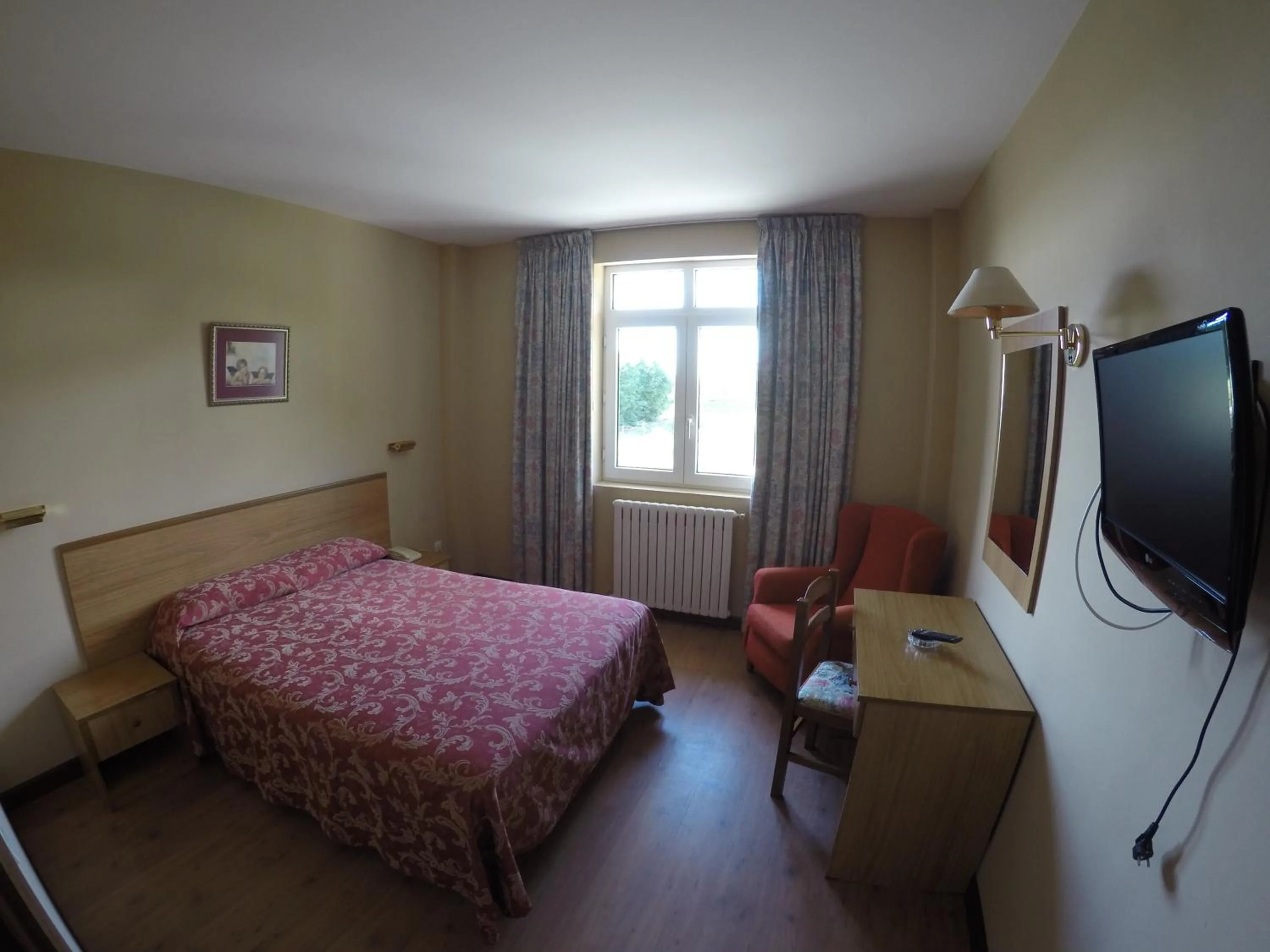 Photo of the whole room, Bed in Dunas de Oyambre