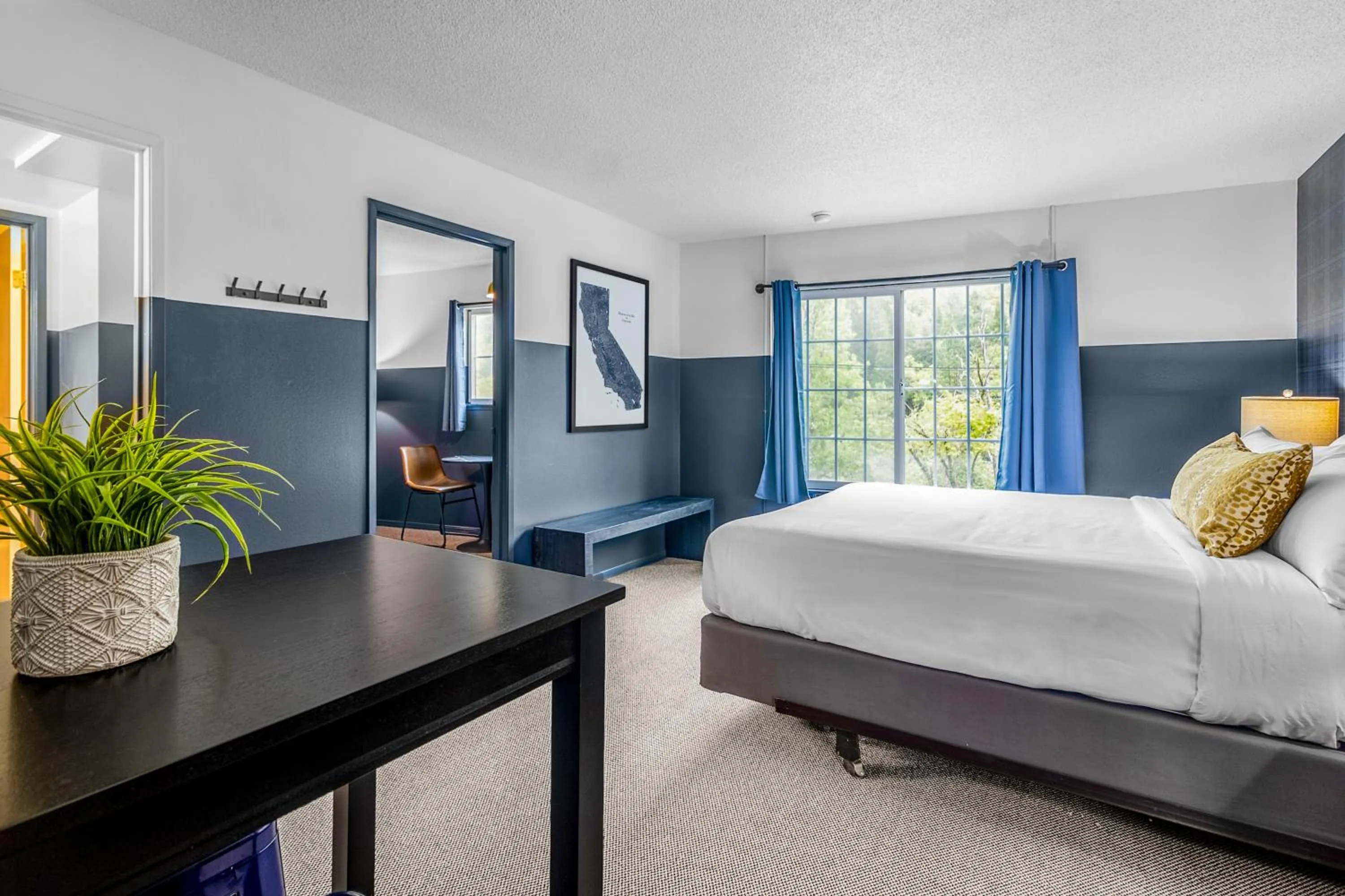 Photo of the whole room, Bed in The Angler Lodge