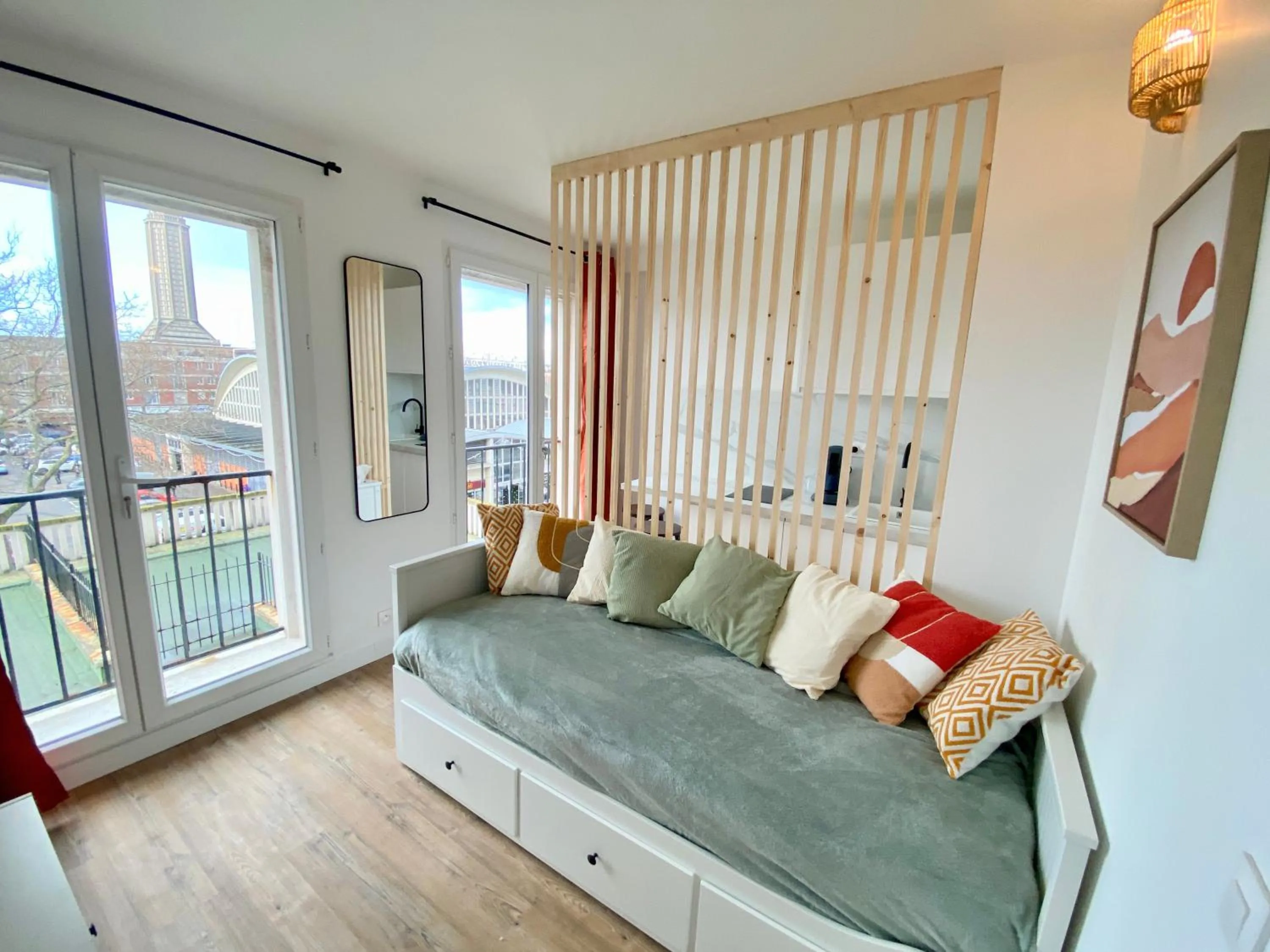 Bed in L'Escale Appartements et Suites en bord de Mer