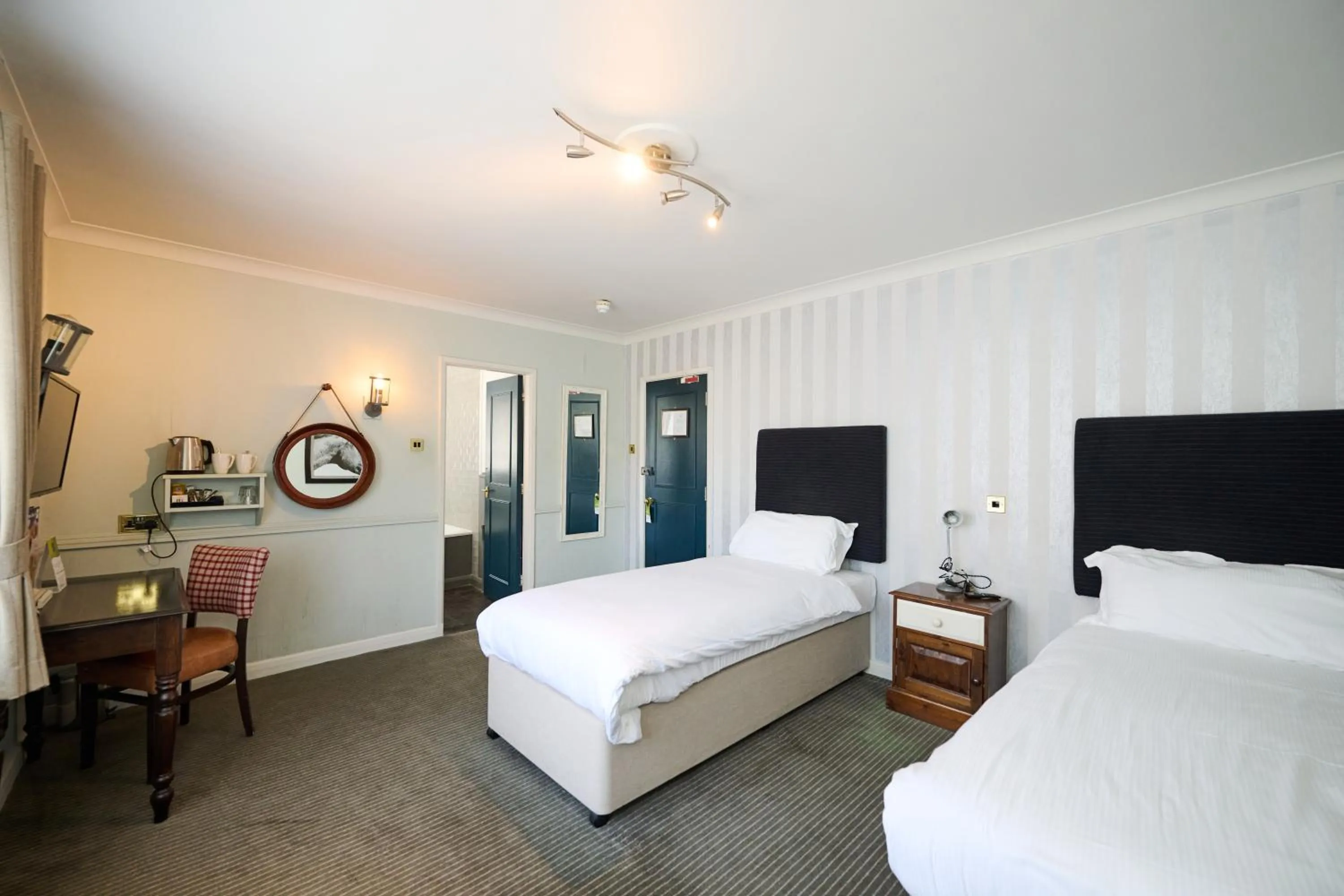 Bedroom, Bed in White Hart, Newmarket by Marston's Inns