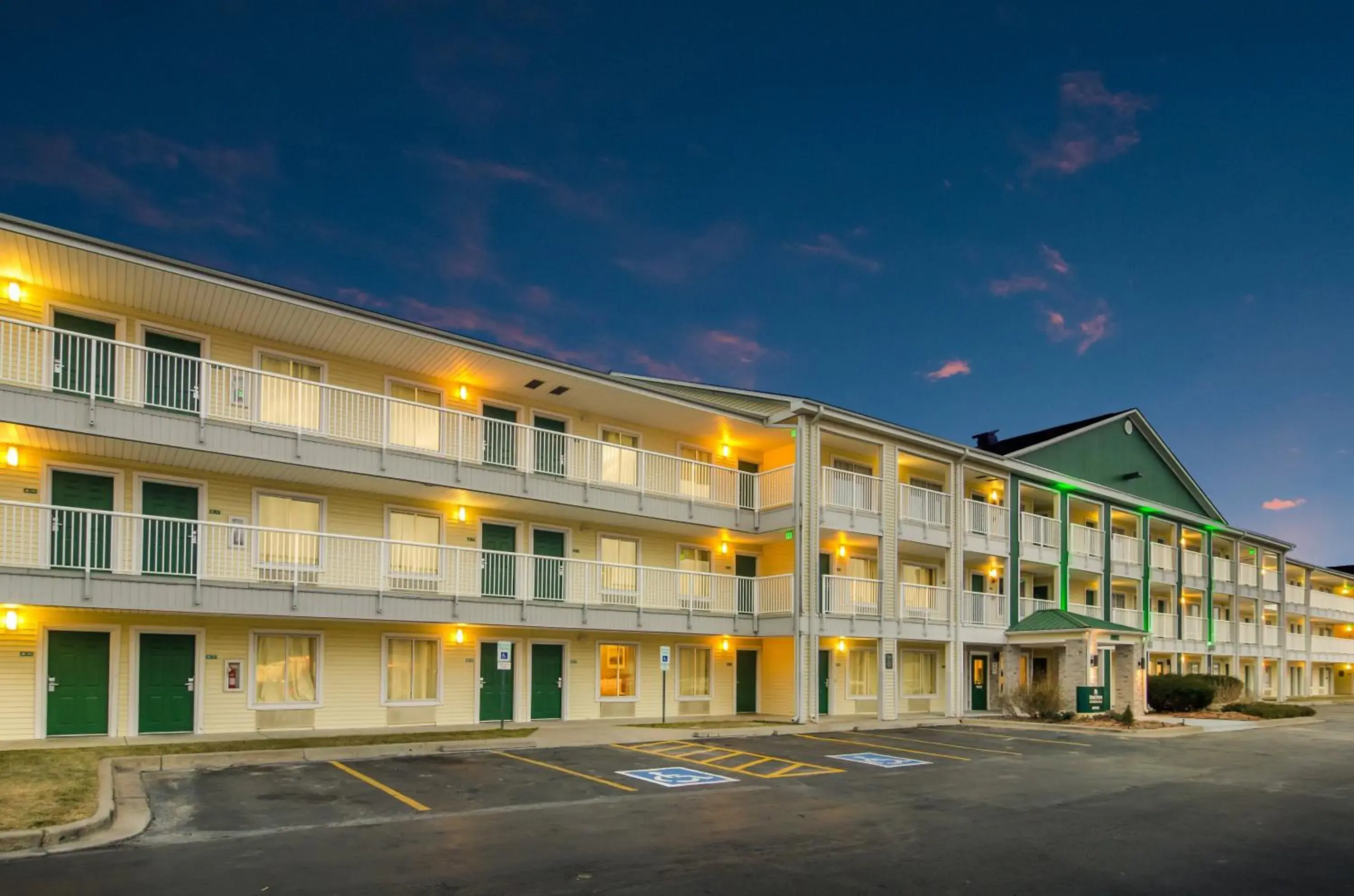 Property building in HomeTowne Studios by Red Roof Lake Charles - Sulphur Property building in HomeTowne Studios by Red Roof Lake Charles - Sulphur