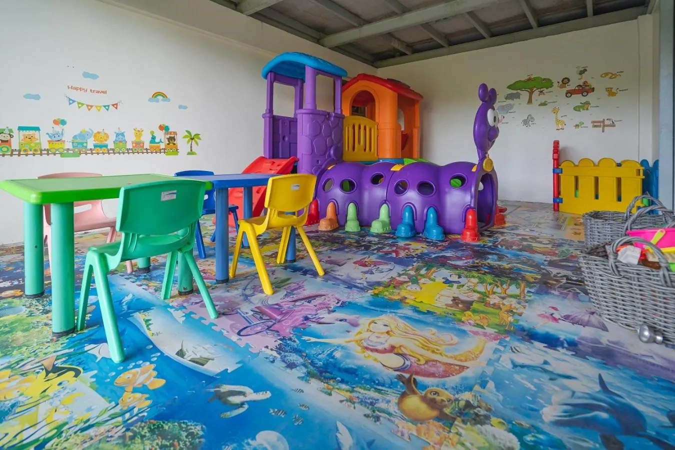 Kids's club in Camia Resort & Spa