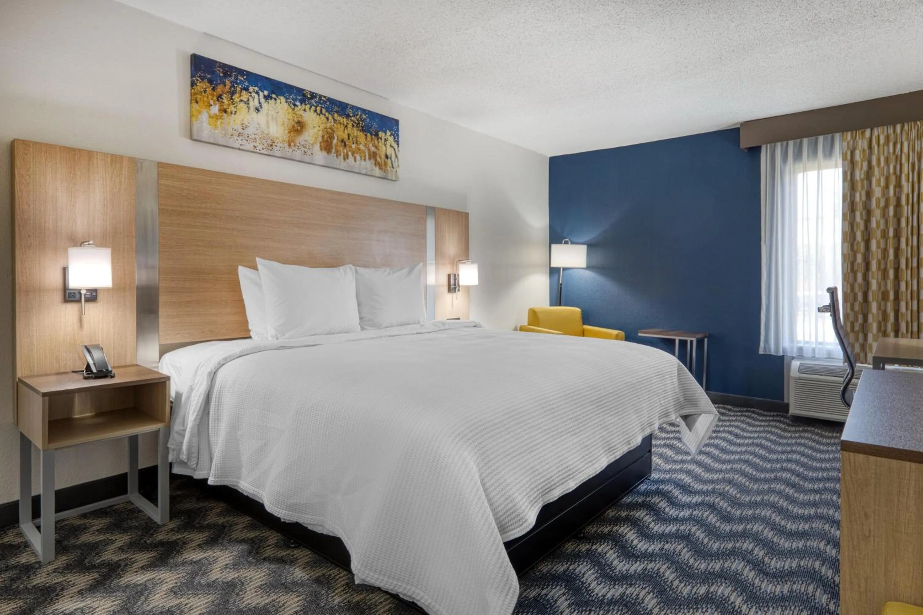 Bedroom, Bed in Best Western Greensboro Coliseum Inn