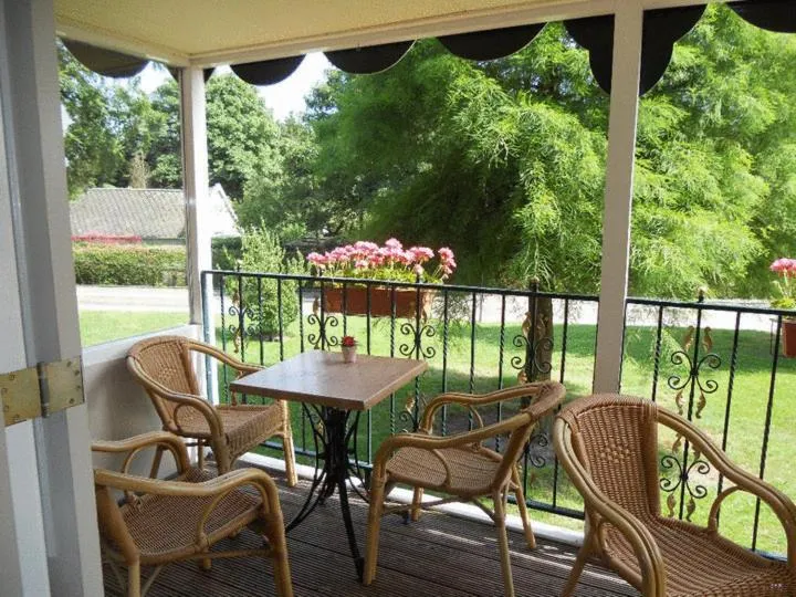 Balcony/Terrace in Hostel Herberg de Esborg Scheemda