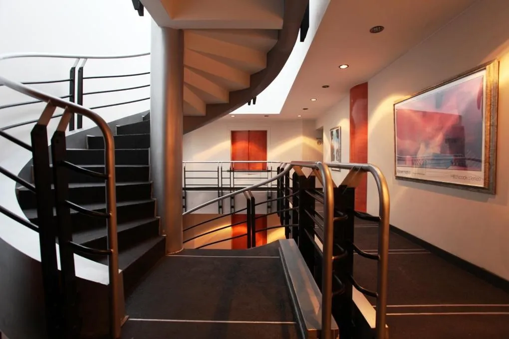 Property building in Casa Real 93