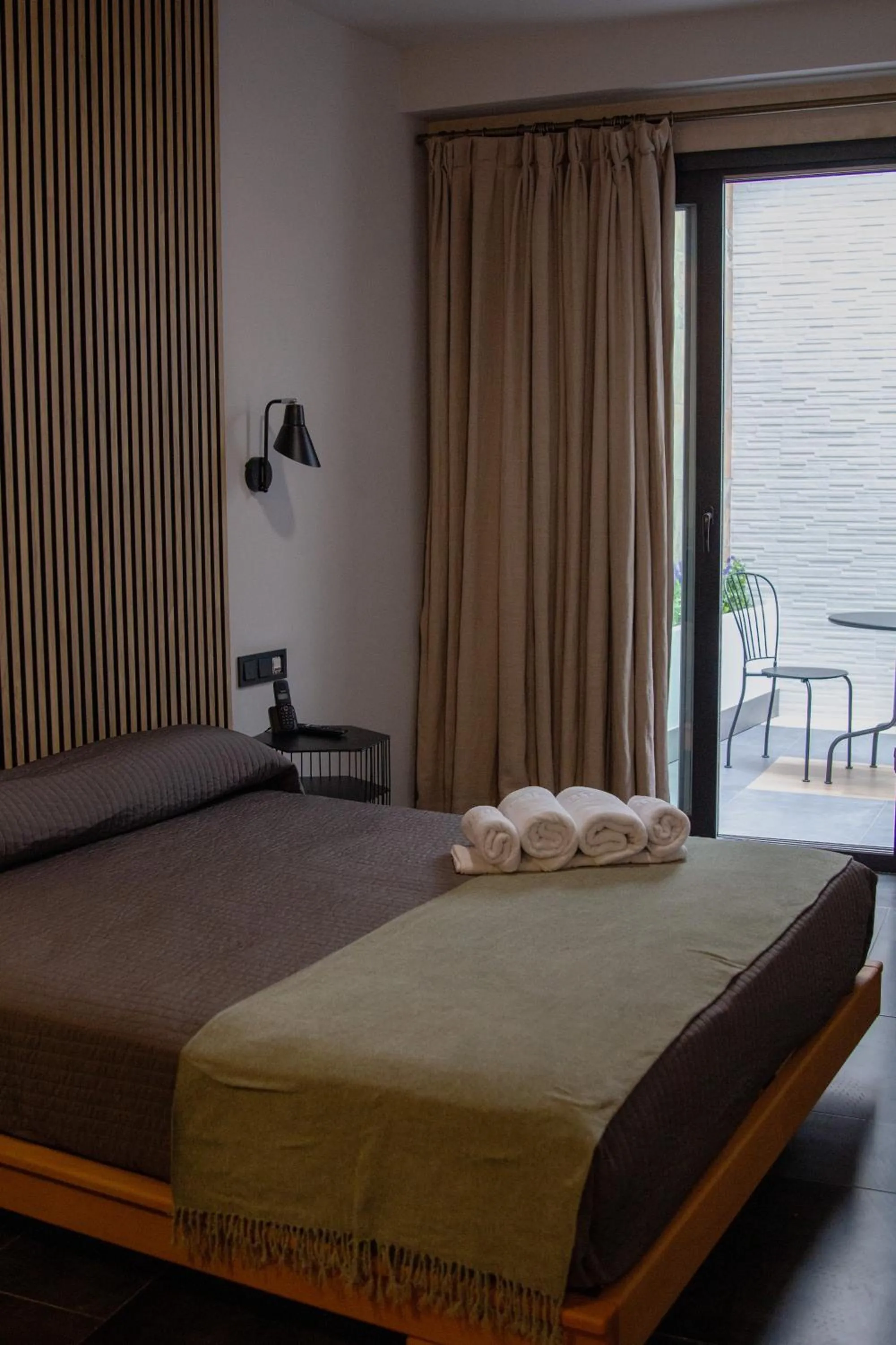 Other, Bed in Welldone Antiquarium