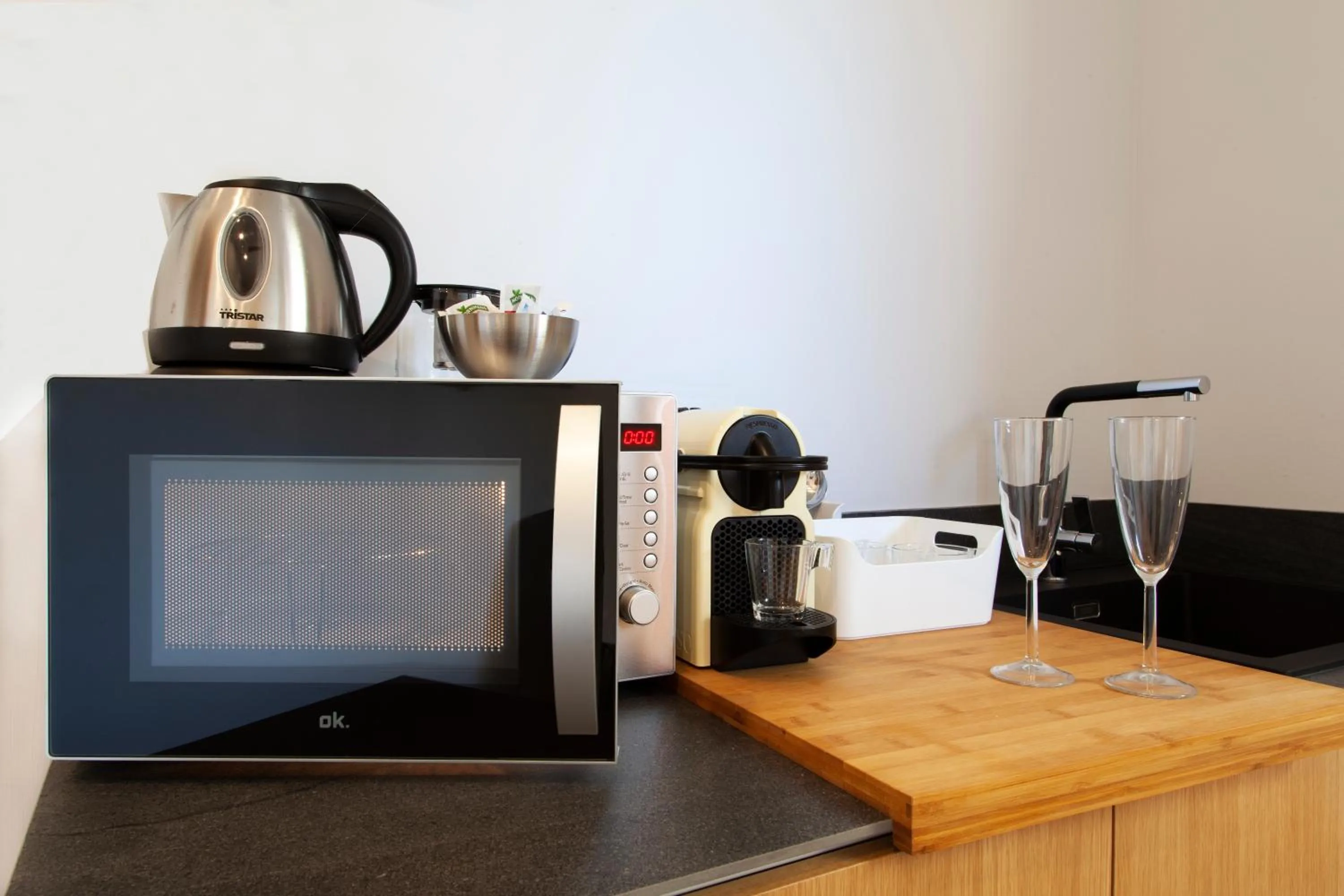 Coffee/tea facilities in Welldone Metropol