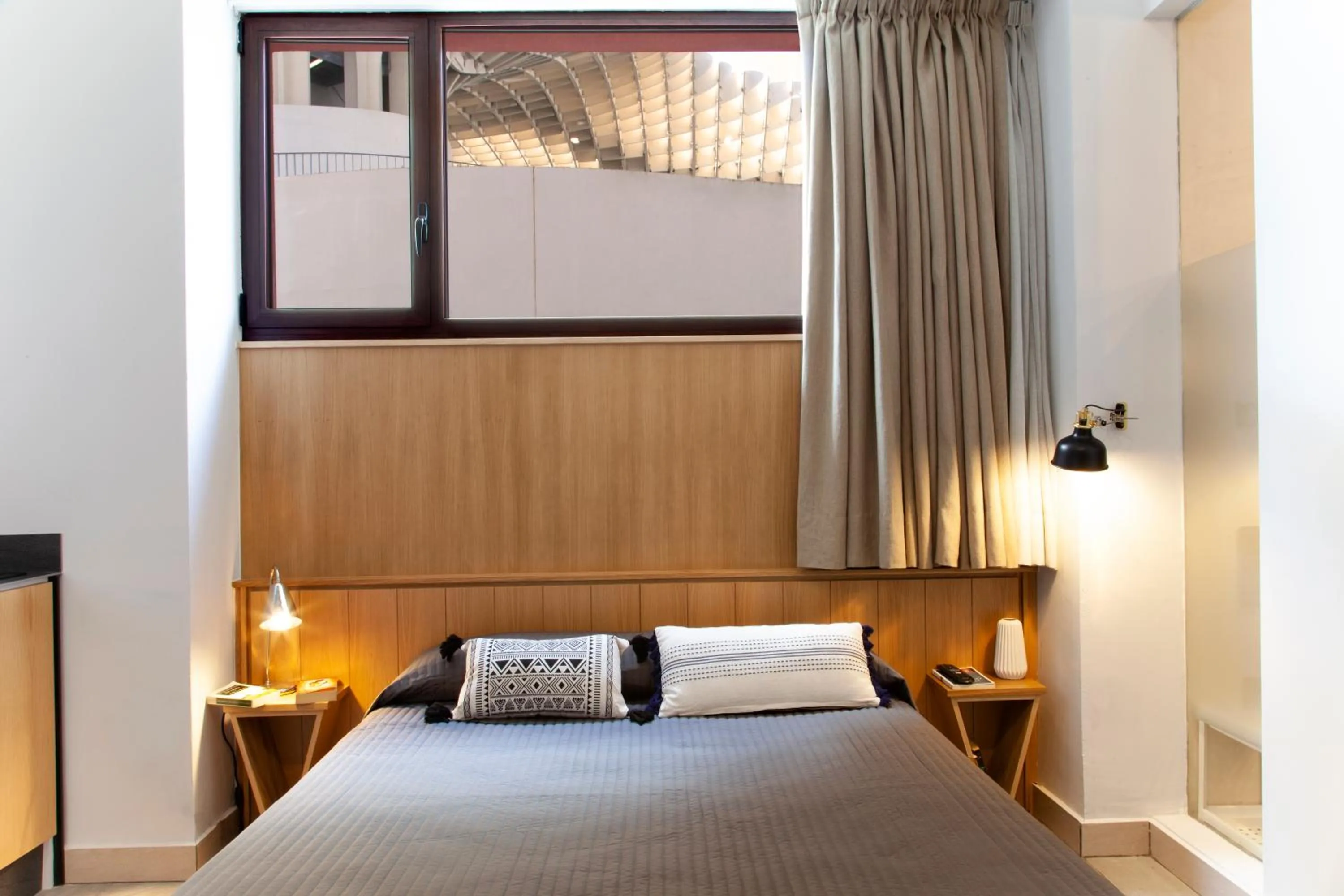Bedroom, Bed in Welldone Metropol