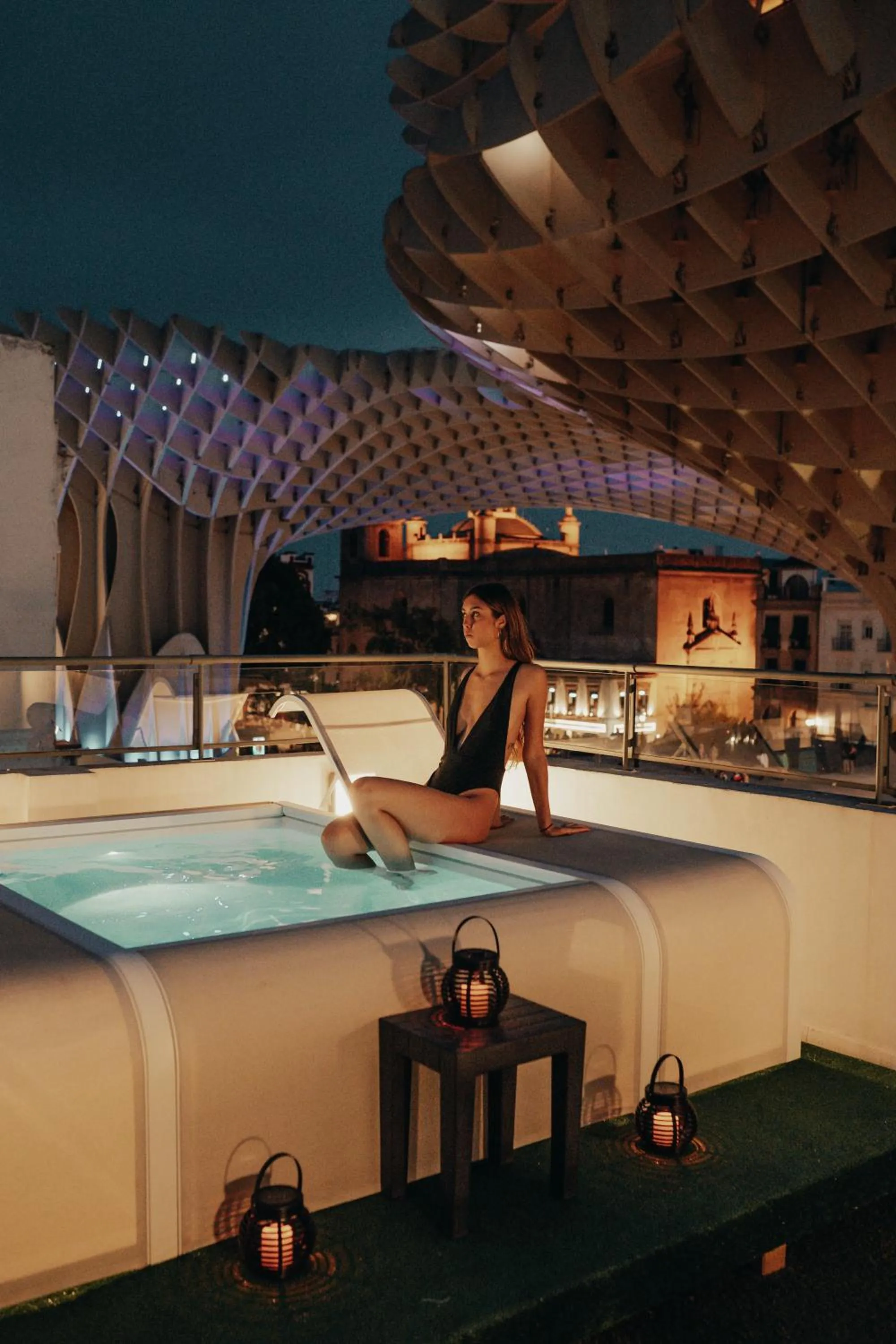 Swimming pool in Welldone Metropol