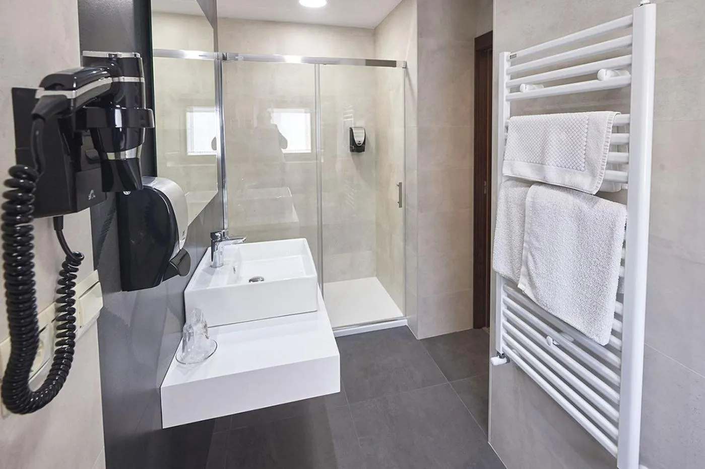 Shower in Posada Araceli