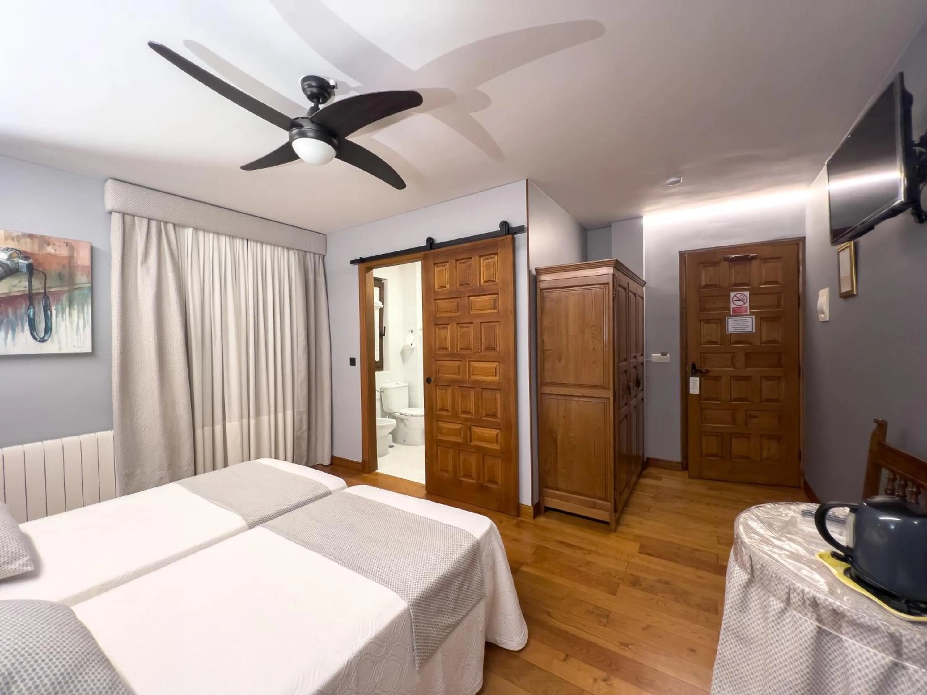 Photo of the whole room in Posada Araceli