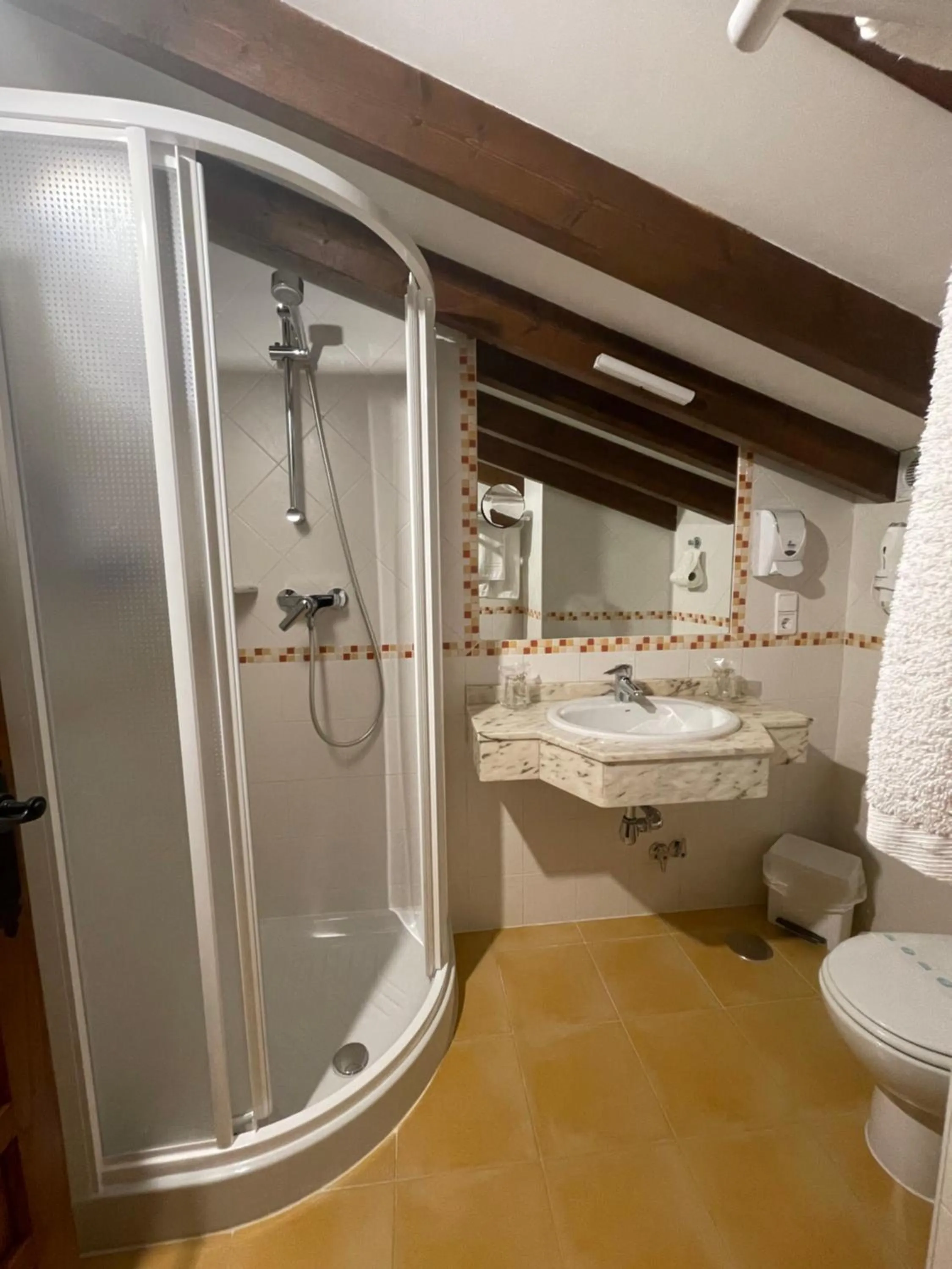 Shower in Posada Araceli