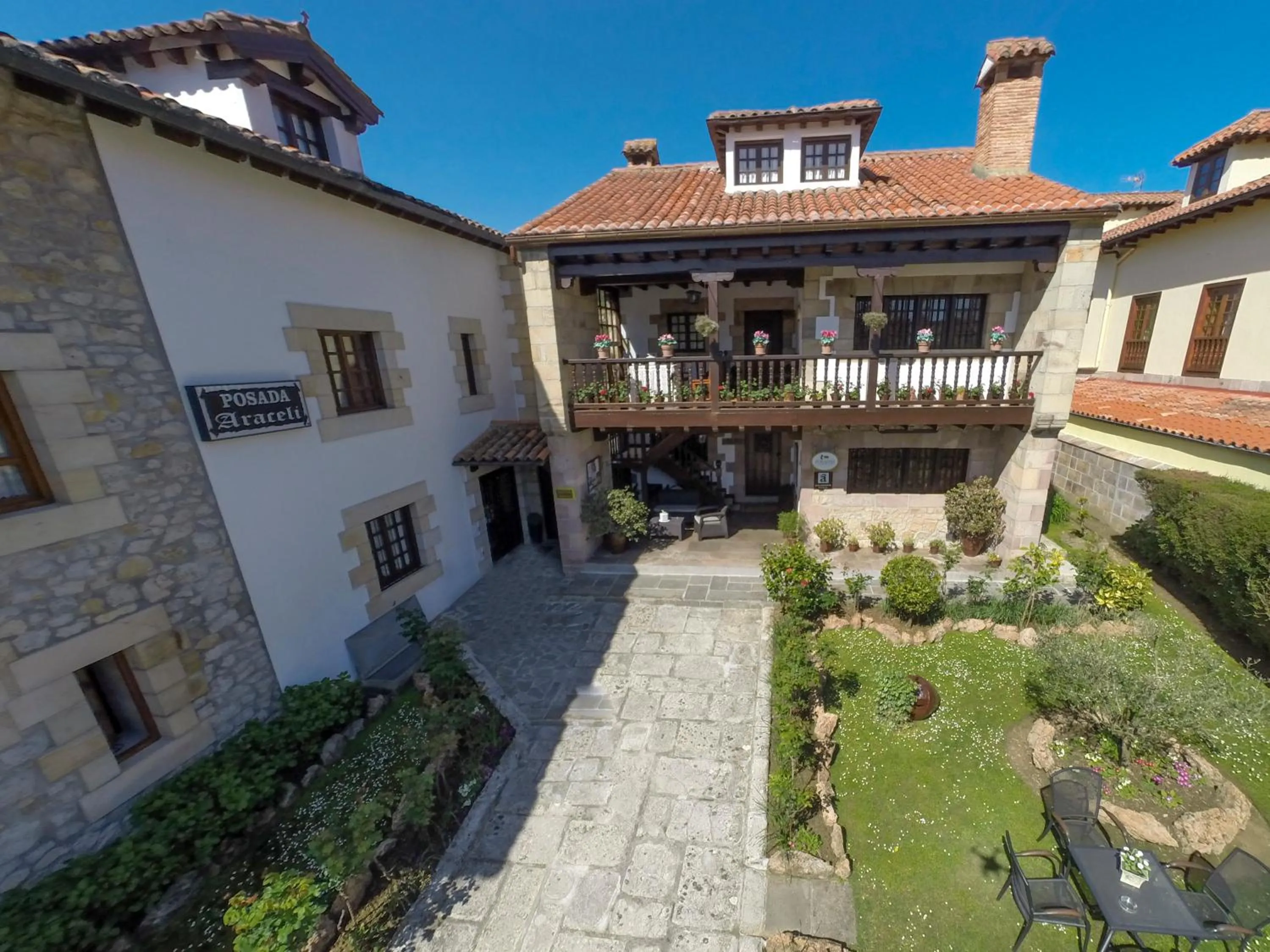 Facade/entrance in Posada Araceli